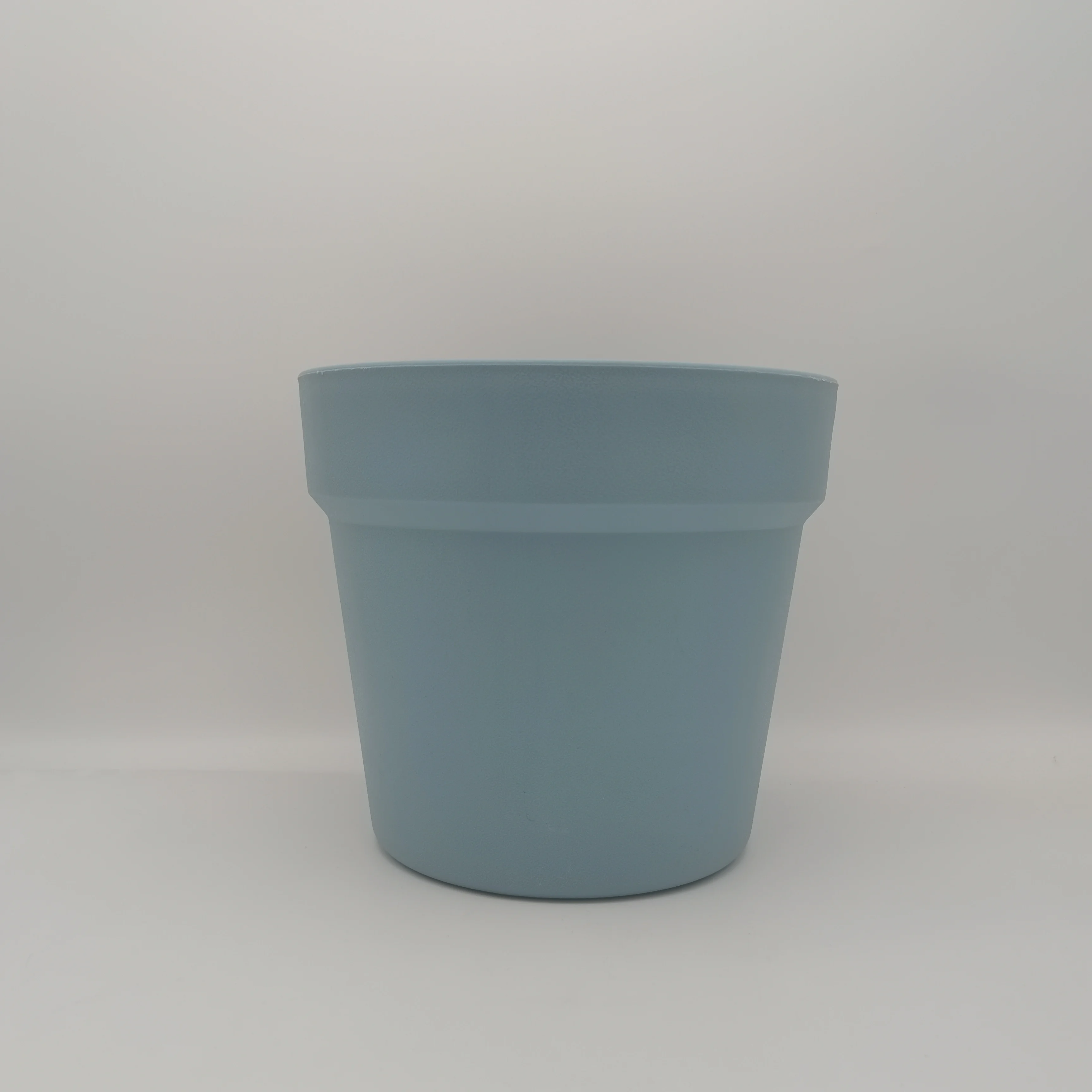 Factory direct sales of high quality large plastic cheap hot selling plastic flower pots