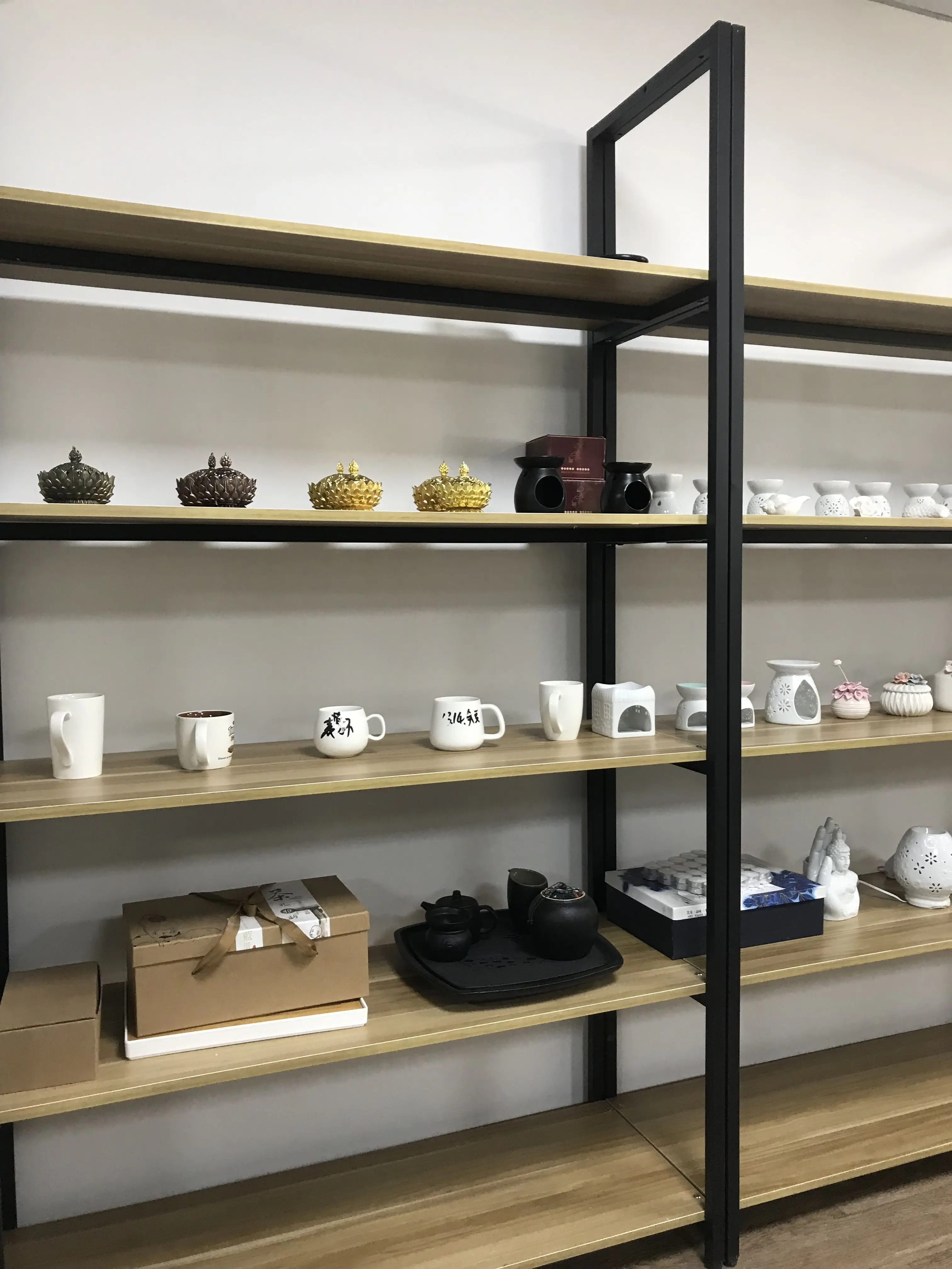 
Hot sales Ceramic shark Salt and Pepper Shakers Set dolphin shape 