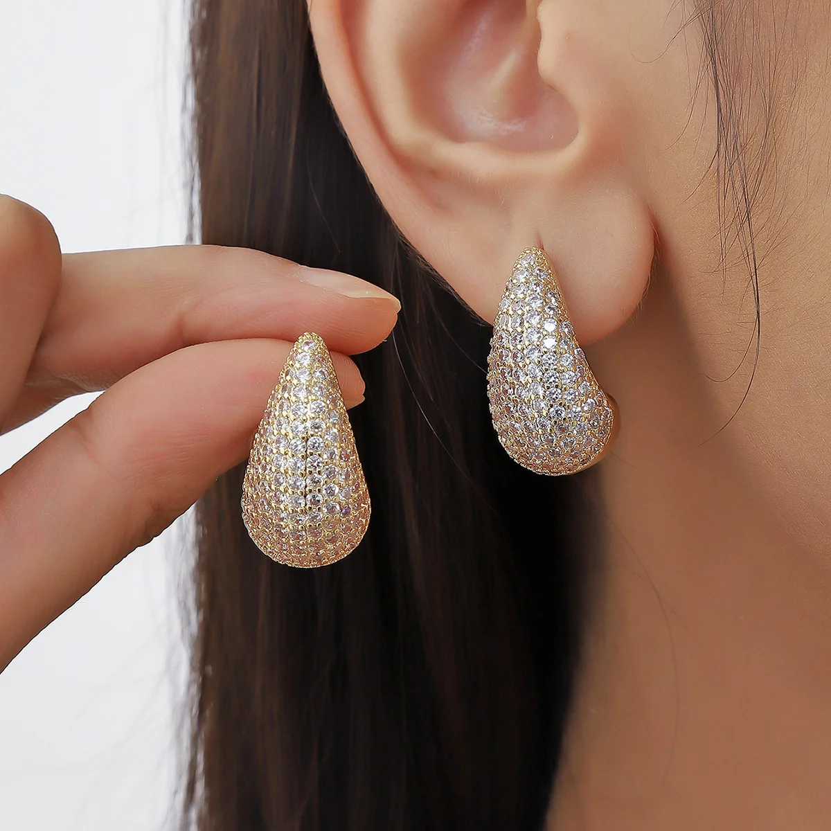 New Arrival Water Drop Earrings Fashion Jewelry Plated Simple Geometric Chunky Stud Earrings Gold Cubic Zirconia White 14K Brass