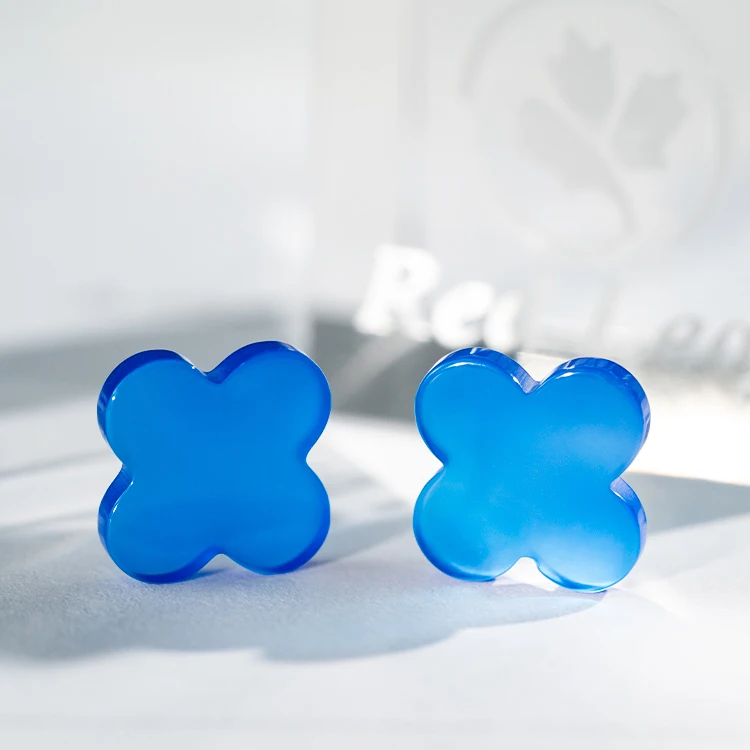 Redleaf Excellent Quality 13x13x2mm Natural Blue Agate Gemstone Four Leaf Clover Loose Stone For Making Jewelry