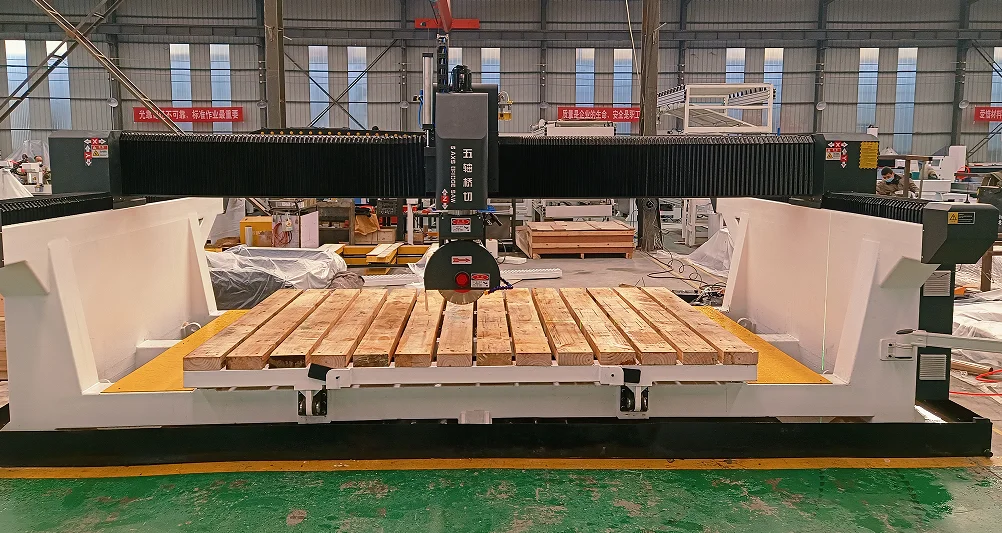 GD-3220 Heavy Duty Stone Processing Machinery 5 Axis Quartz Marble Granite Stone Cutting CNC Bridge Saw Stone Cutting Machine