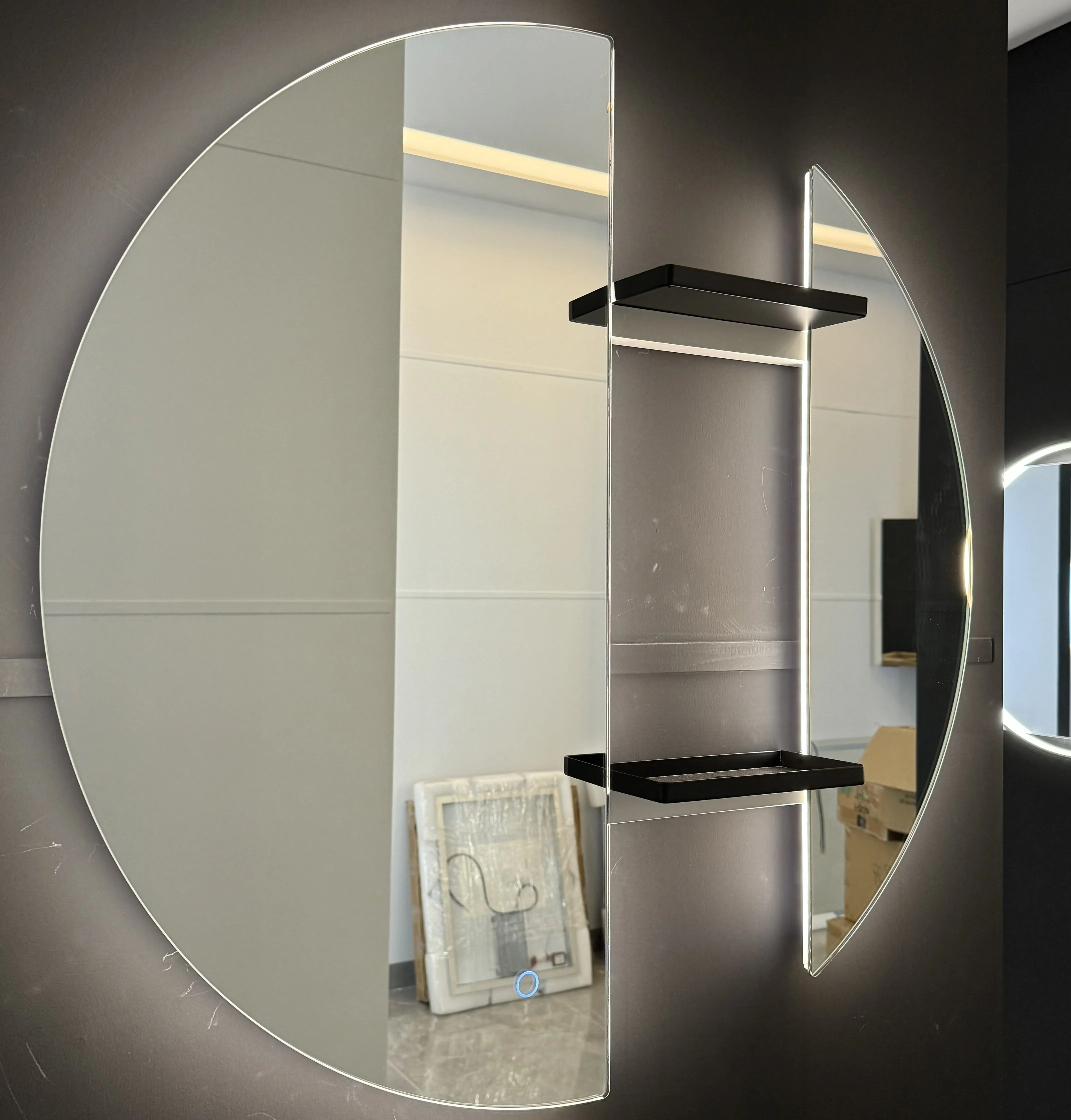 Bathnology Modern Home Decor Half Moon Round Shape Led Light Smart Mirror Touch Sensor Switch Wall Bathroom Mirror