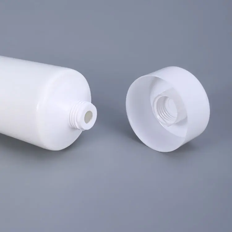 Empty Plastic 100 ml Flip Top Squeeze Bottles Body Cream Nail Lotion Customized skin care Packaging Plastic Tube