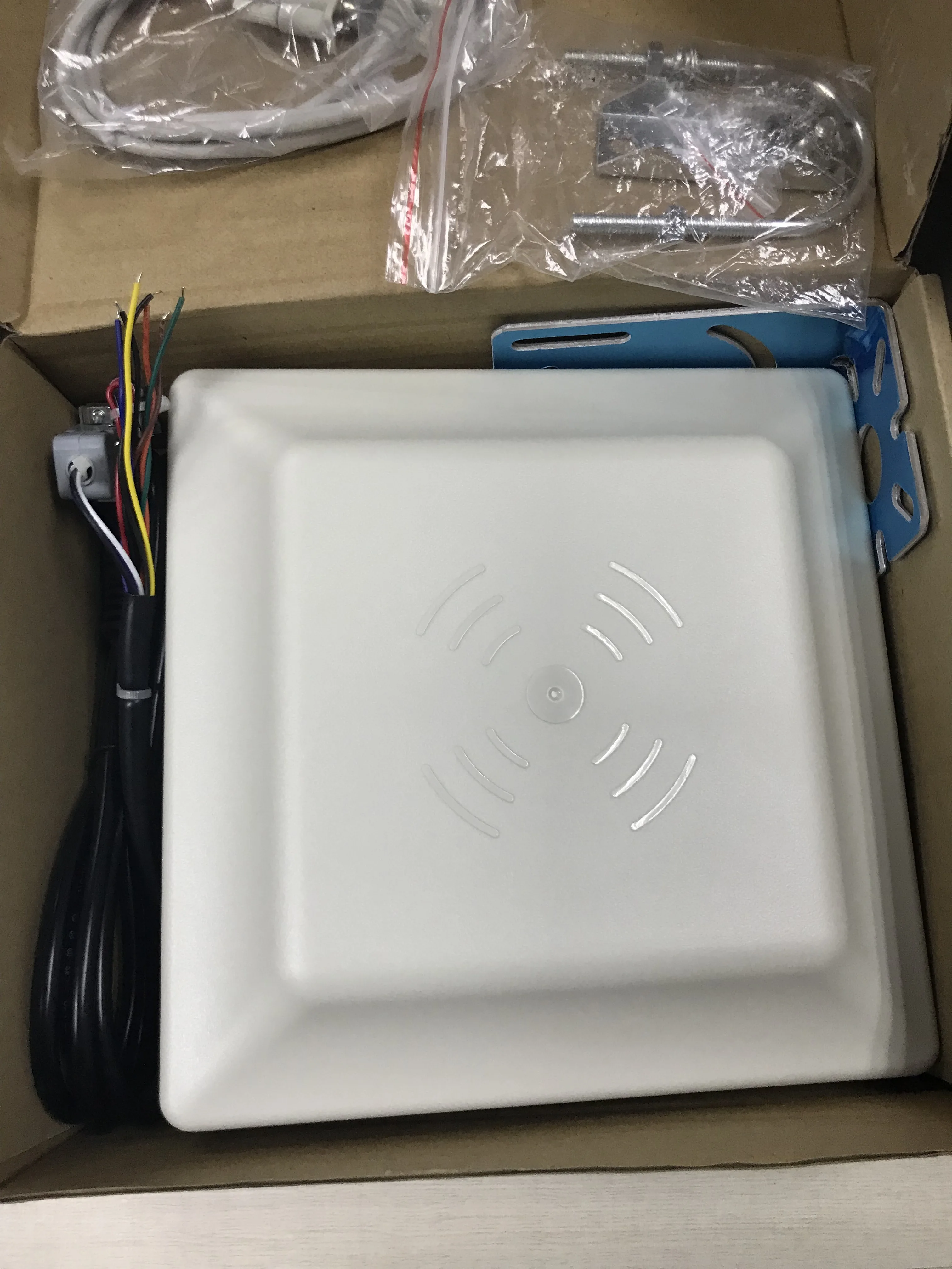 Пассивный длинный диапазон UHF RFID 12 м кардридер с Wiegand 26/34 интерфейс для парковки автомобиля 5 метров rfid uhf ридер