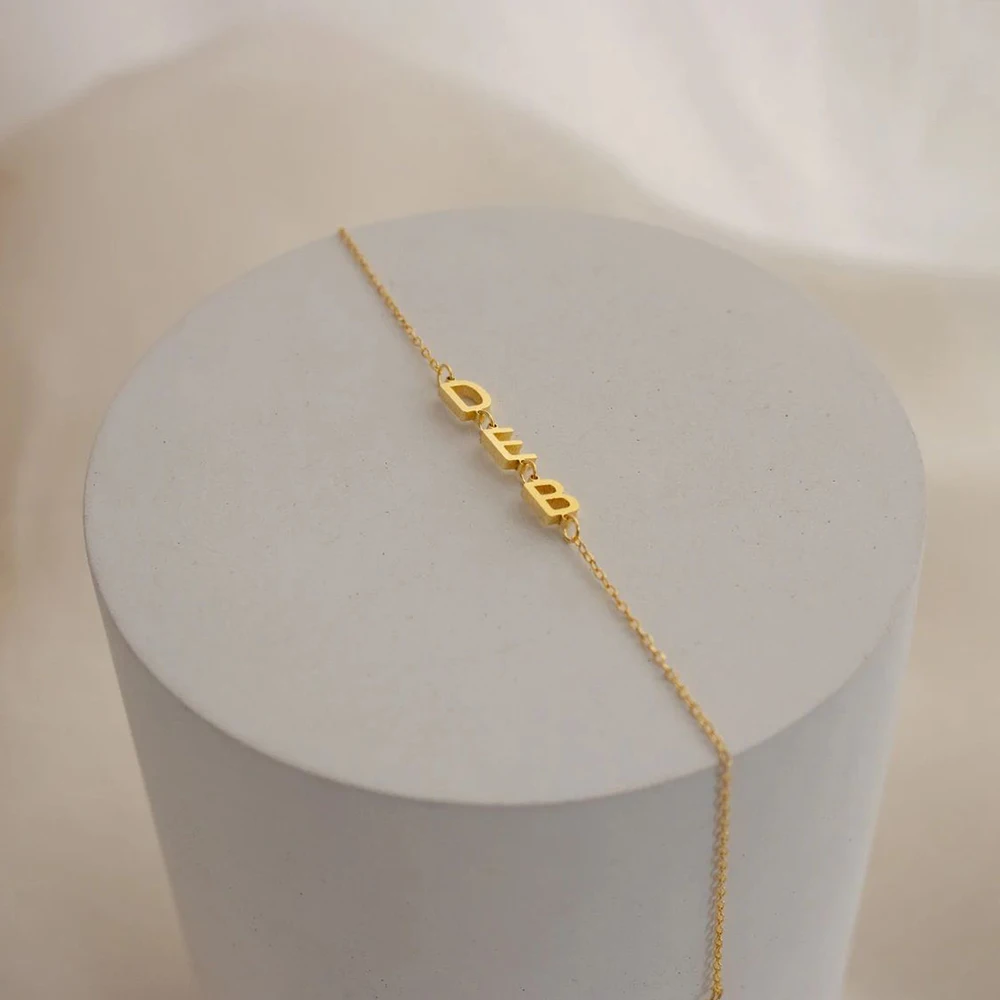 eManco High Quality Stainless steel Personalized Name Jewelry Women Custom Gold 26 Initial Letters Name Bracelet