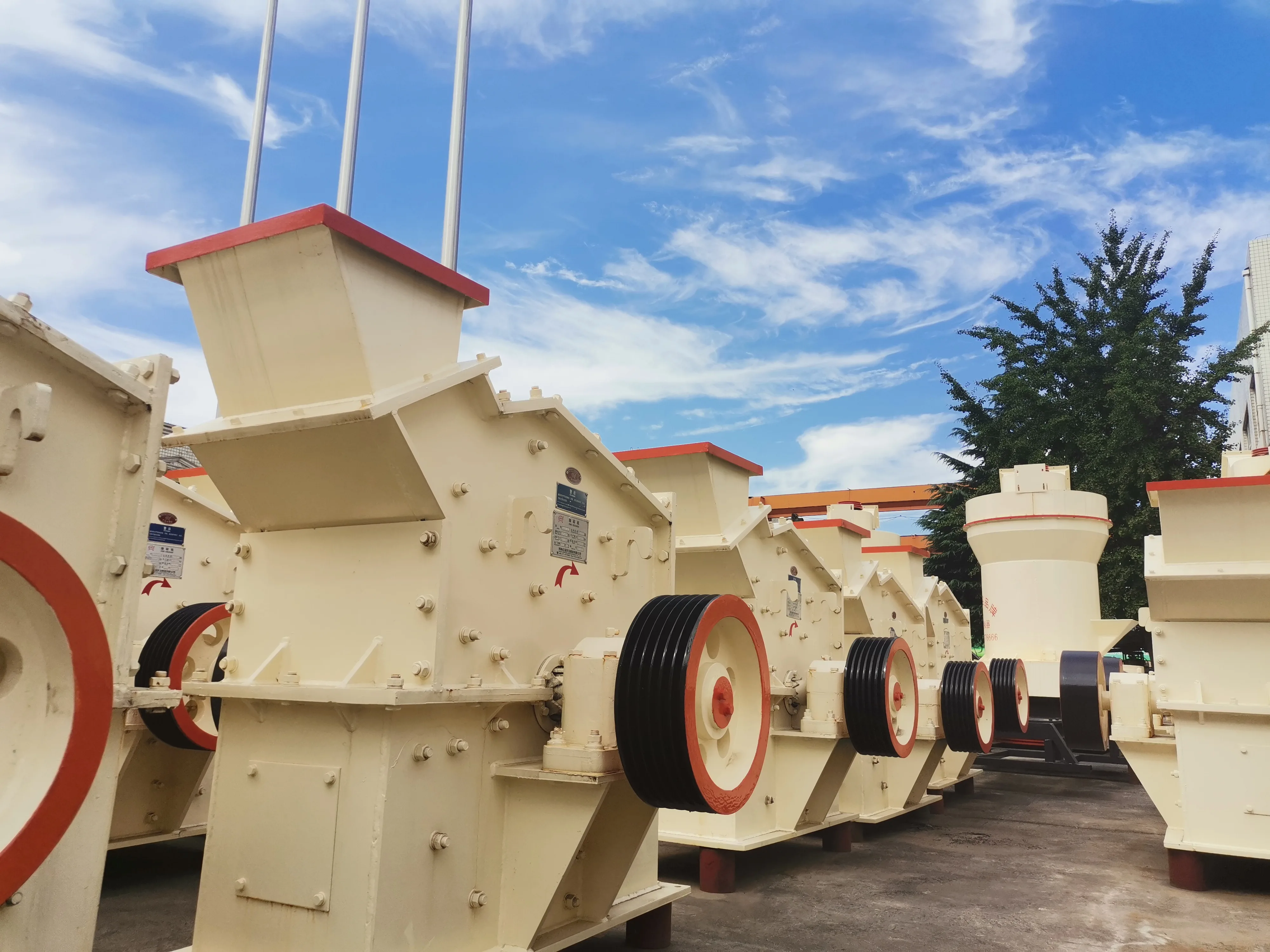 Preferential tertiary impact crusher PXJ 0804 800X400 used for fine crushing of medium and low hardness materials
