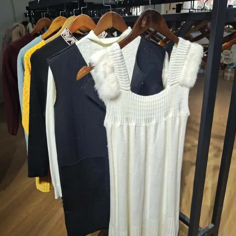 Men women italian second-hand clothes wholesale export used in bales