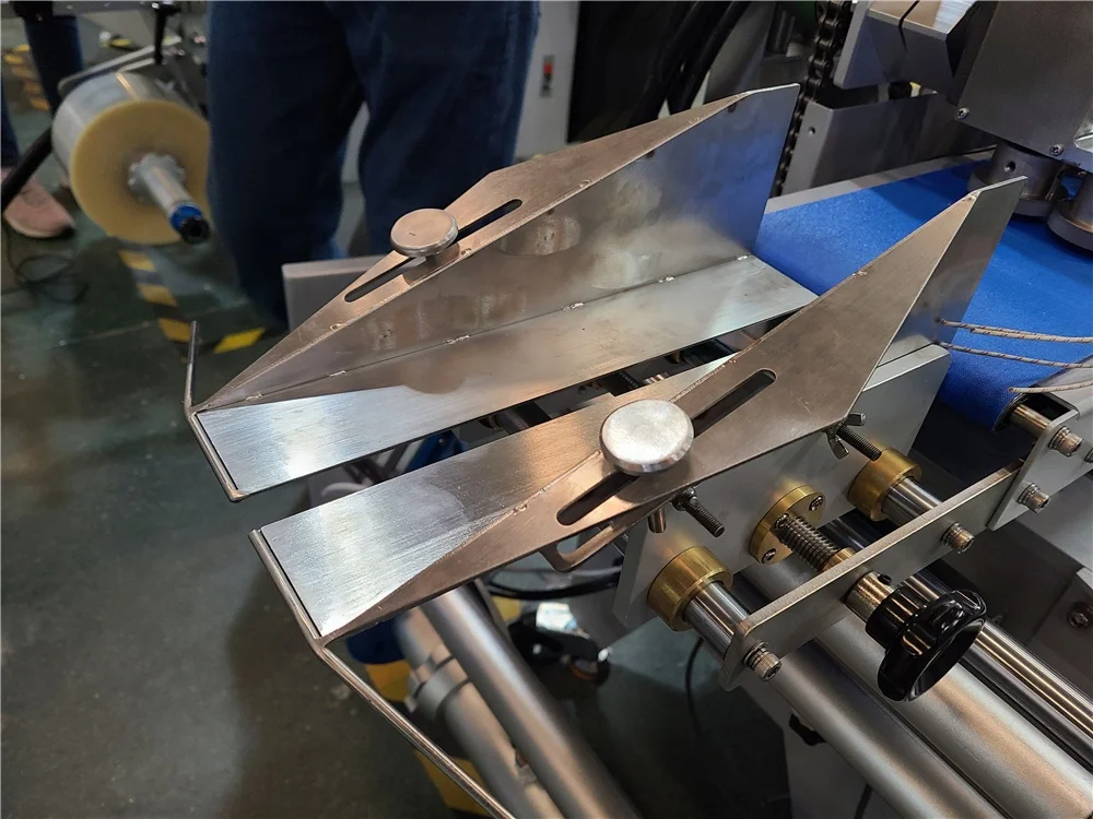 Bouffant-cap disposable slippers packing machine toothbrush agarbatti packaging machinery for hotel amenities