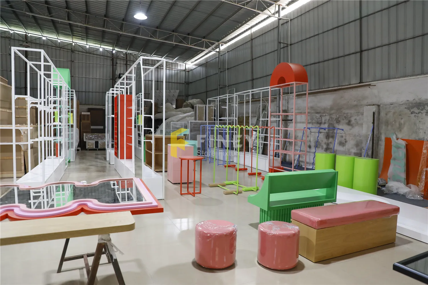 Custom Boutique Store Interior Design Ideas High End Counter Furniture With Glass Shelves For Boutique Retail Store