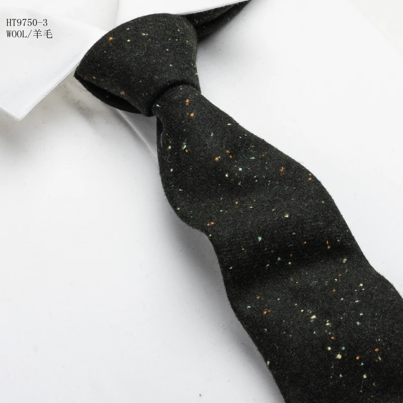 Wholesale Custom Popular Plain Background With Colorful Dot Tie Wool Necktie