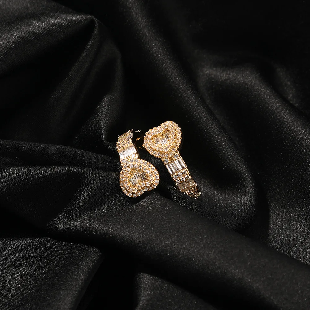 Высококачественный багет Bling льдом в стиле хип-хоп ювелирные изделия CZ Бриллиант кольцо из розового золота с кубическим цирконием форме сердца регулируемое серебряное XP