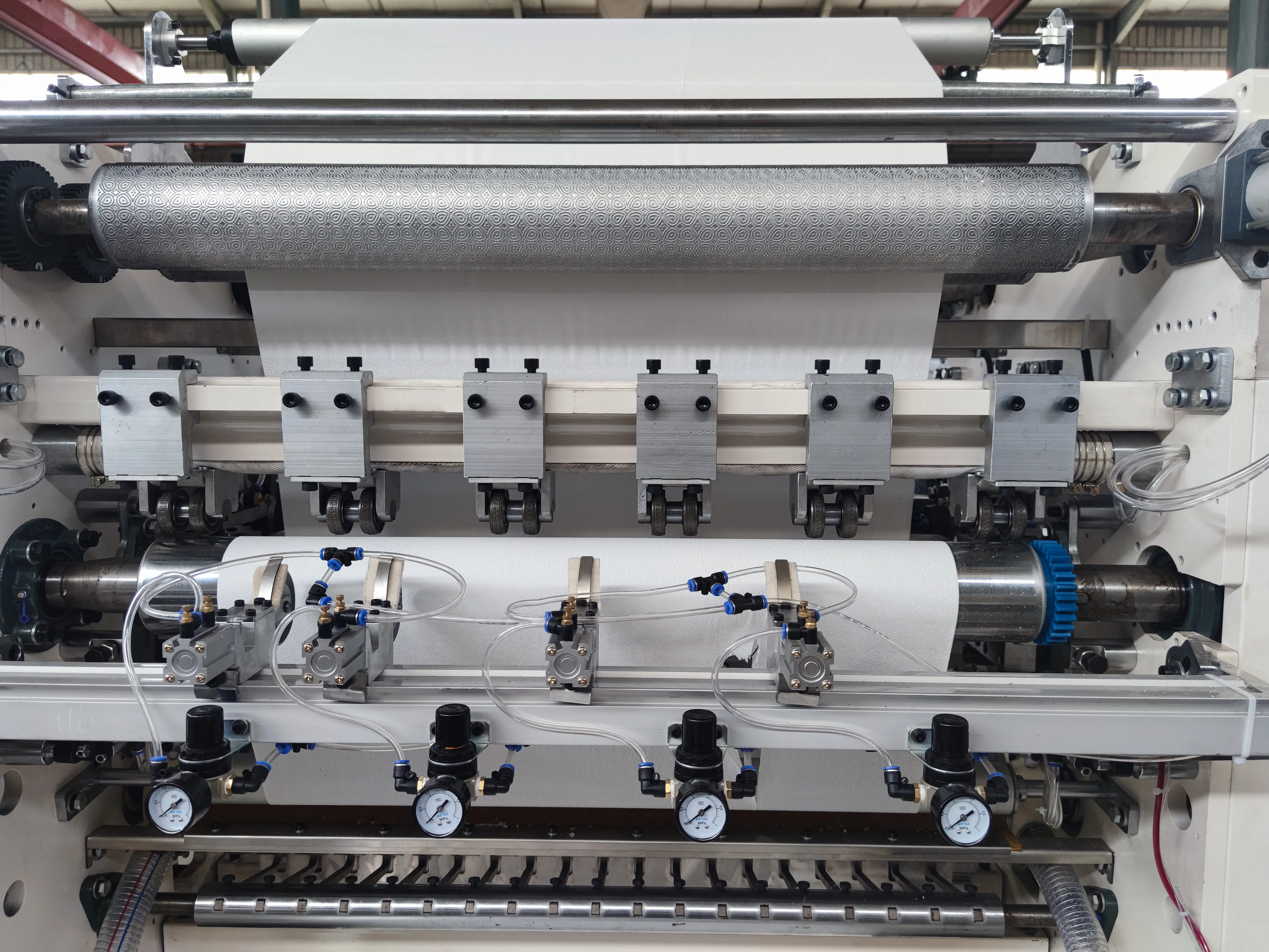 China made automatic facial tissue paper making machine