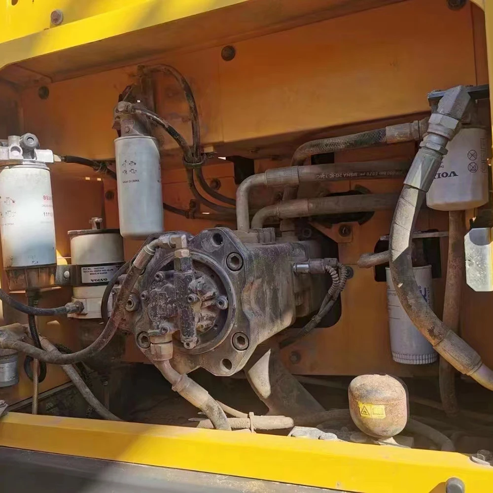 90% New 30 Ton Used Construction Equipment Volvo EC300D Backhoe Excavator Loader For Sales