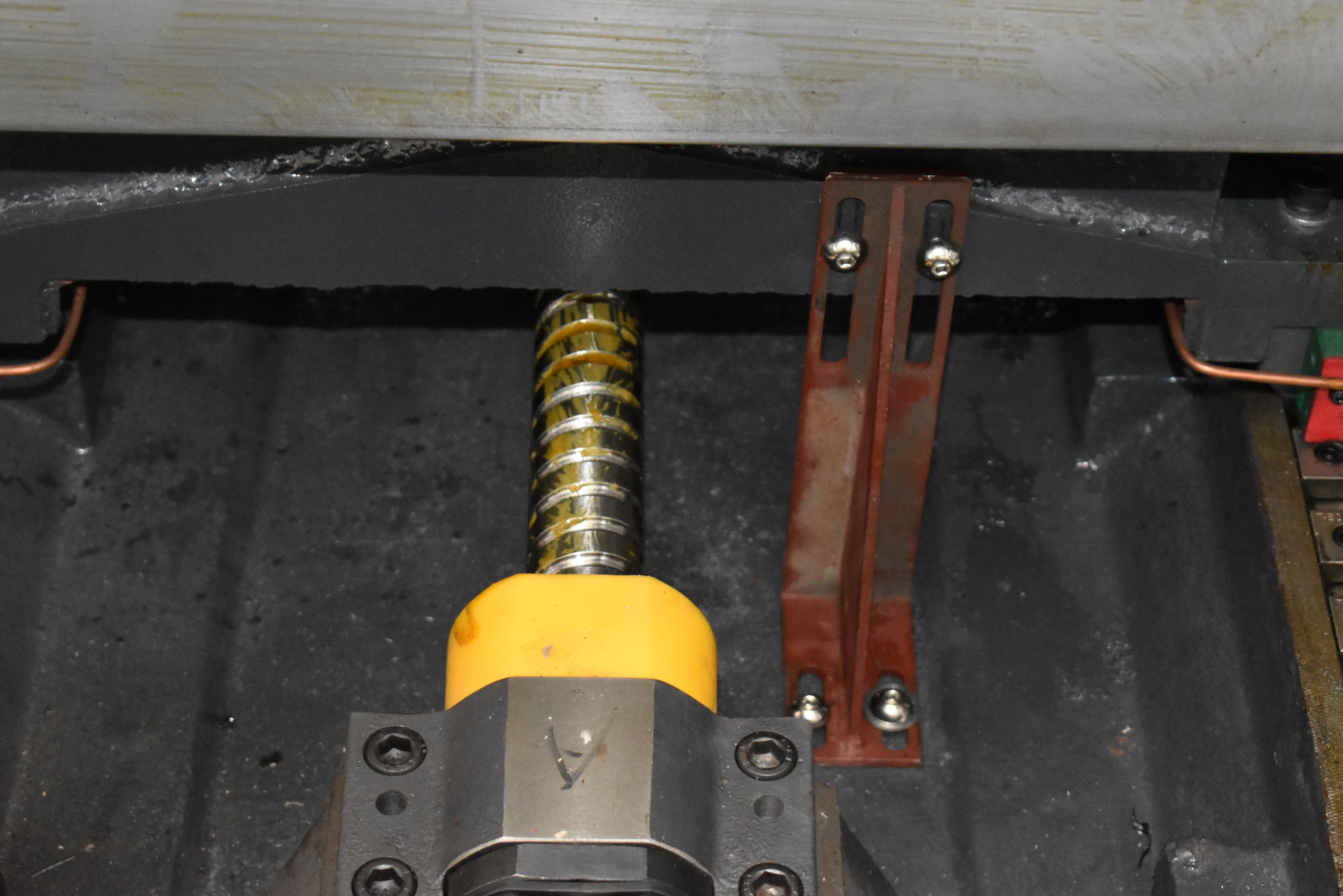 High Speed 12000rpm Spindle VMC machine center VMC855 VMC850L cnc milling machine for metal 3/4/5 axis