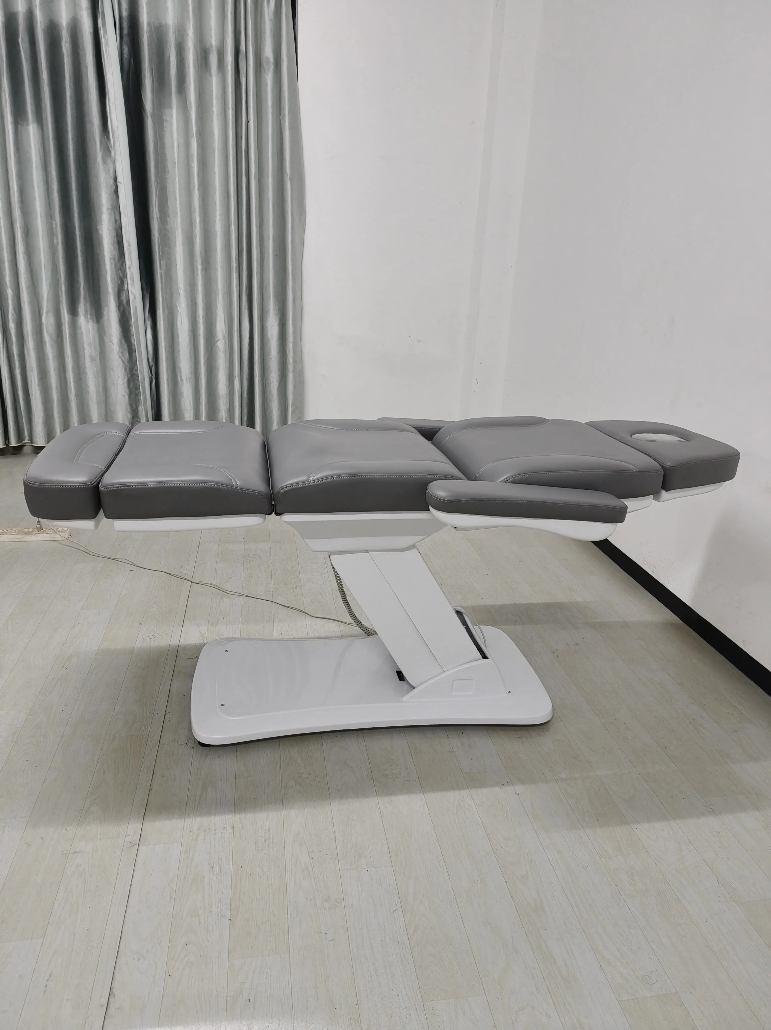 Manufacturer price salon facial spa bed chair electric automatic lift 3 4 motor spa electric beauty massage table Bed