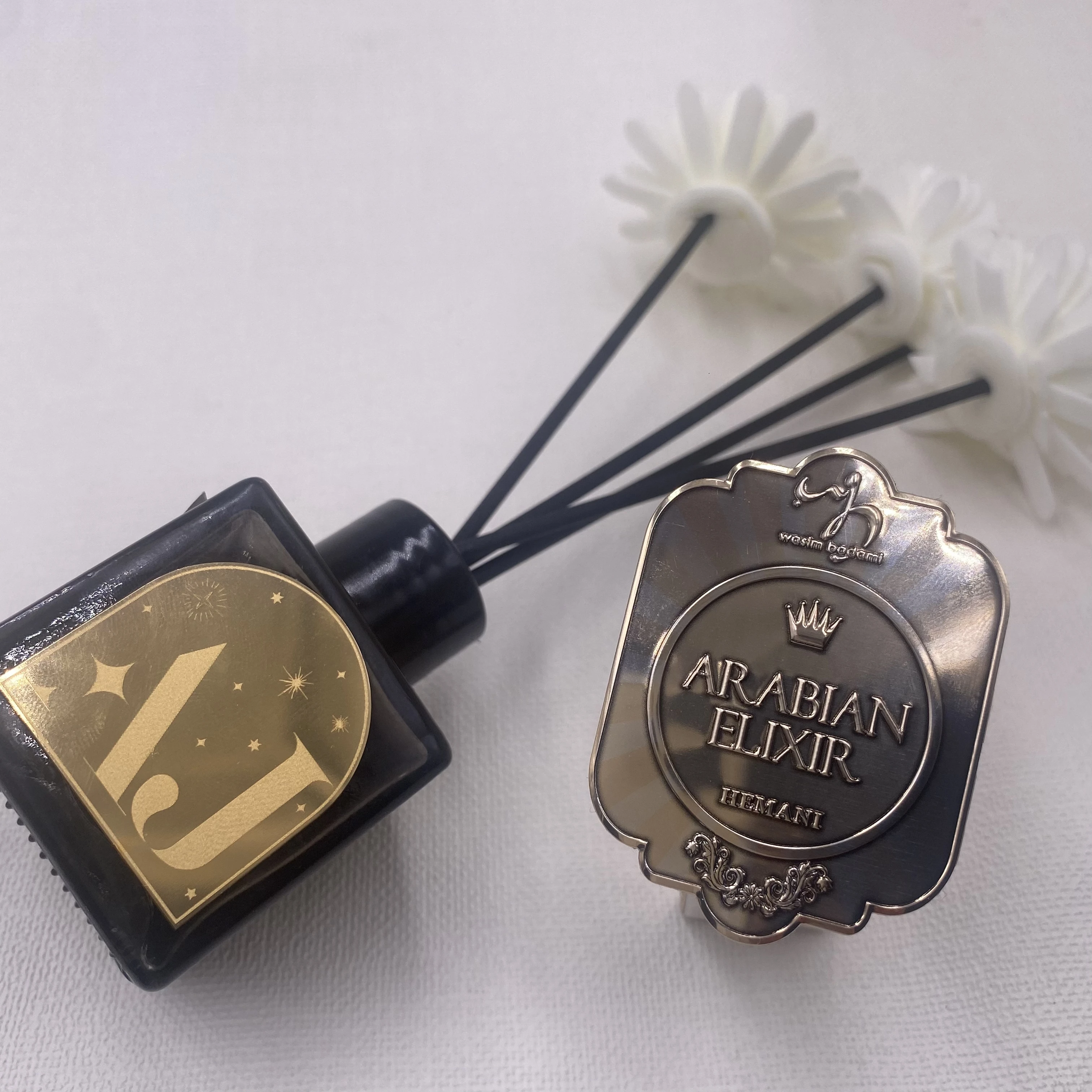 Customized Perfume Bottle Metal Label Custom Printing Waterproof Logo Pattern Embossed Sticker Sticky perfume bottle sticker