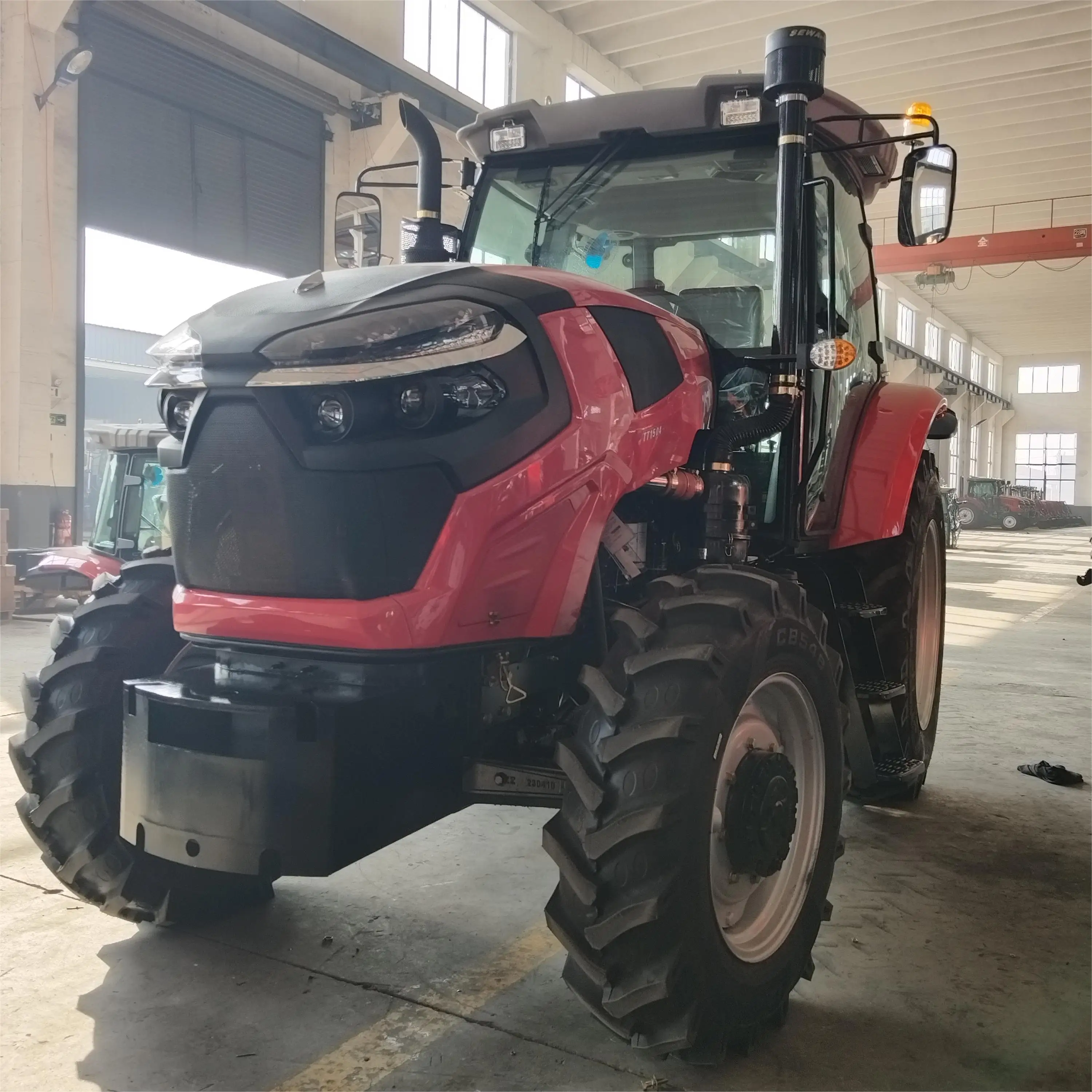 Manufacturer Supply 80HP 90HP 180HP 4WD Engine Wheel Small Garden Tractor/Agricultural Mini Farm Tractor with Cab