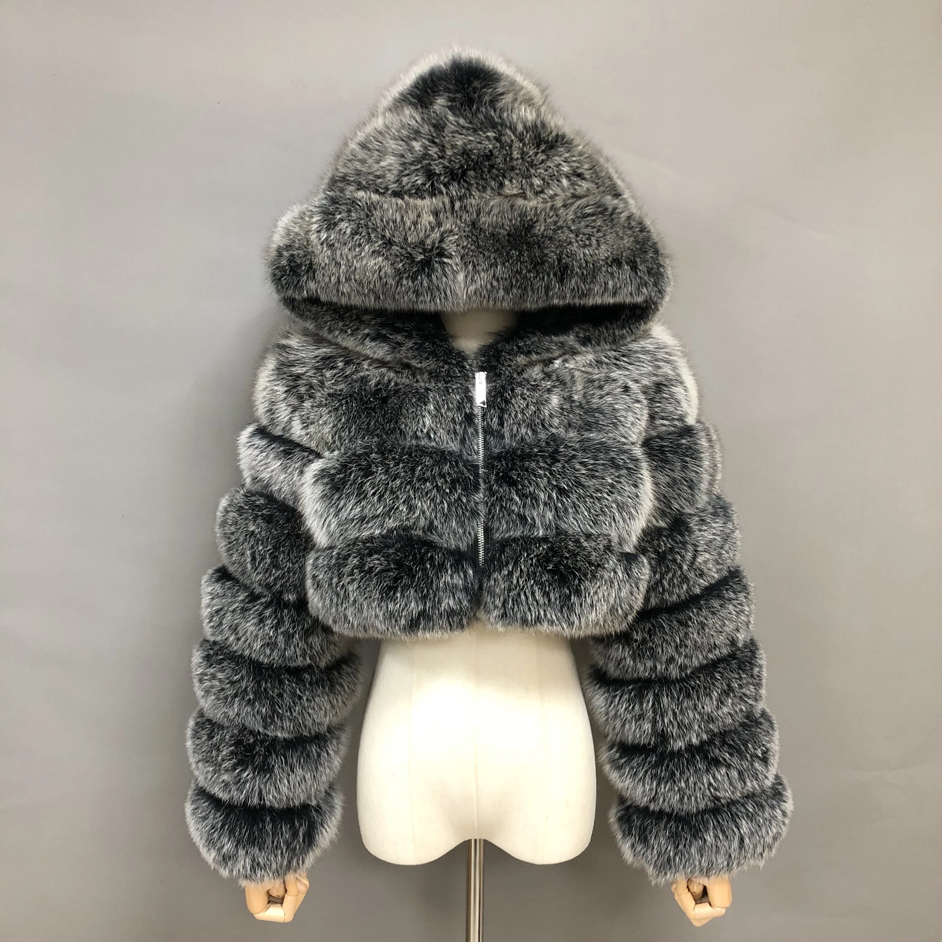 Custom Winter Warm Thick Real Fox Fur Coat Ladies Long Sleeves Natural Fur Crop Jacket Hooded Short Style Real Fur Coat Women