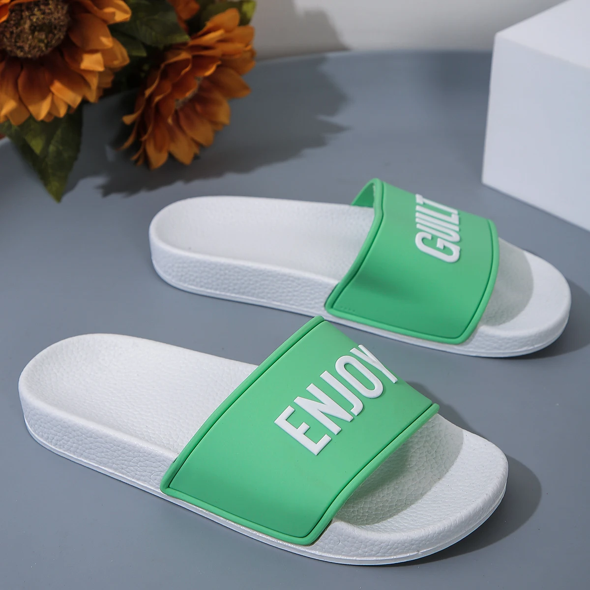 Happyslide Wholesale Factory Price Green Color Unisex Men Women Custom Logo Blank Slides Slippers Footwear