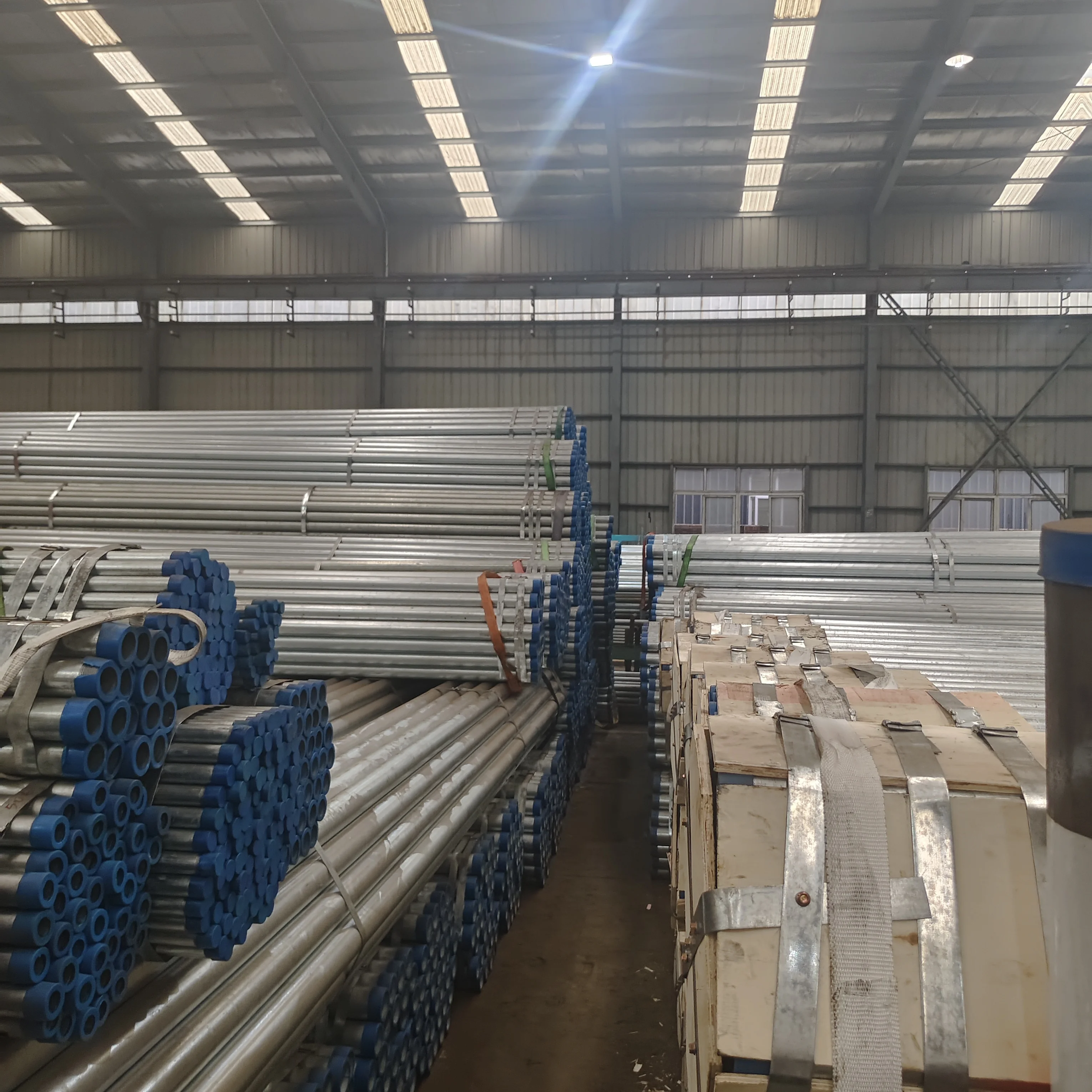 Round Galvanized Steel Pipe Steel Tube with Zinc Coated Carbon Steel Gi Pipe