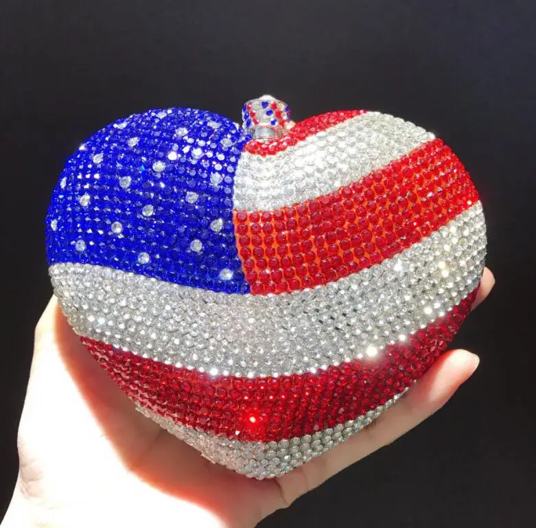 
Wholesale Heart Shape Rhinestone Crystal Purses Evening Handbags Luxury Wedding Diamond Clutch Bags 