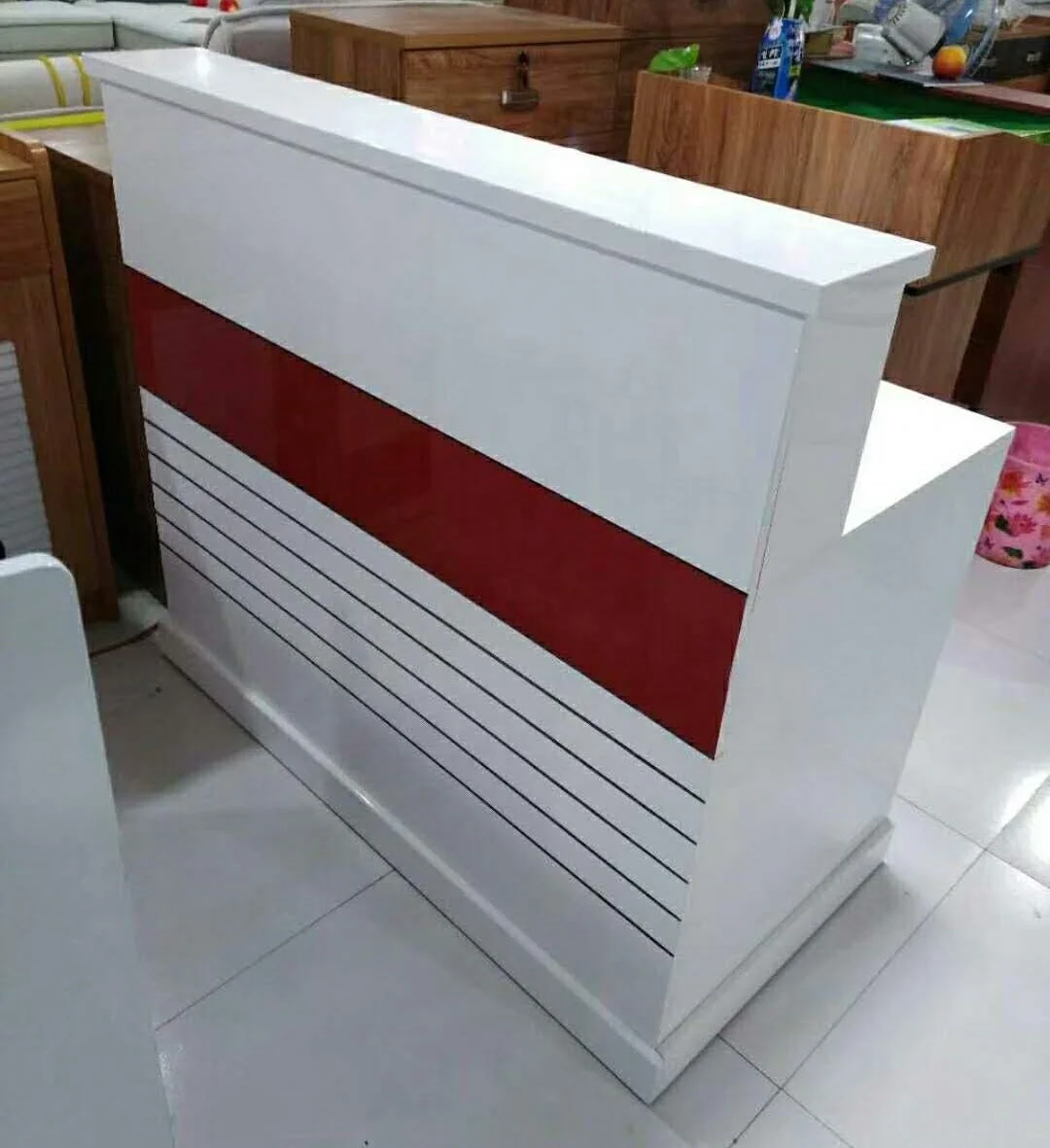 Superior quality office OEM small size 1.2m white lacquering board reception desk