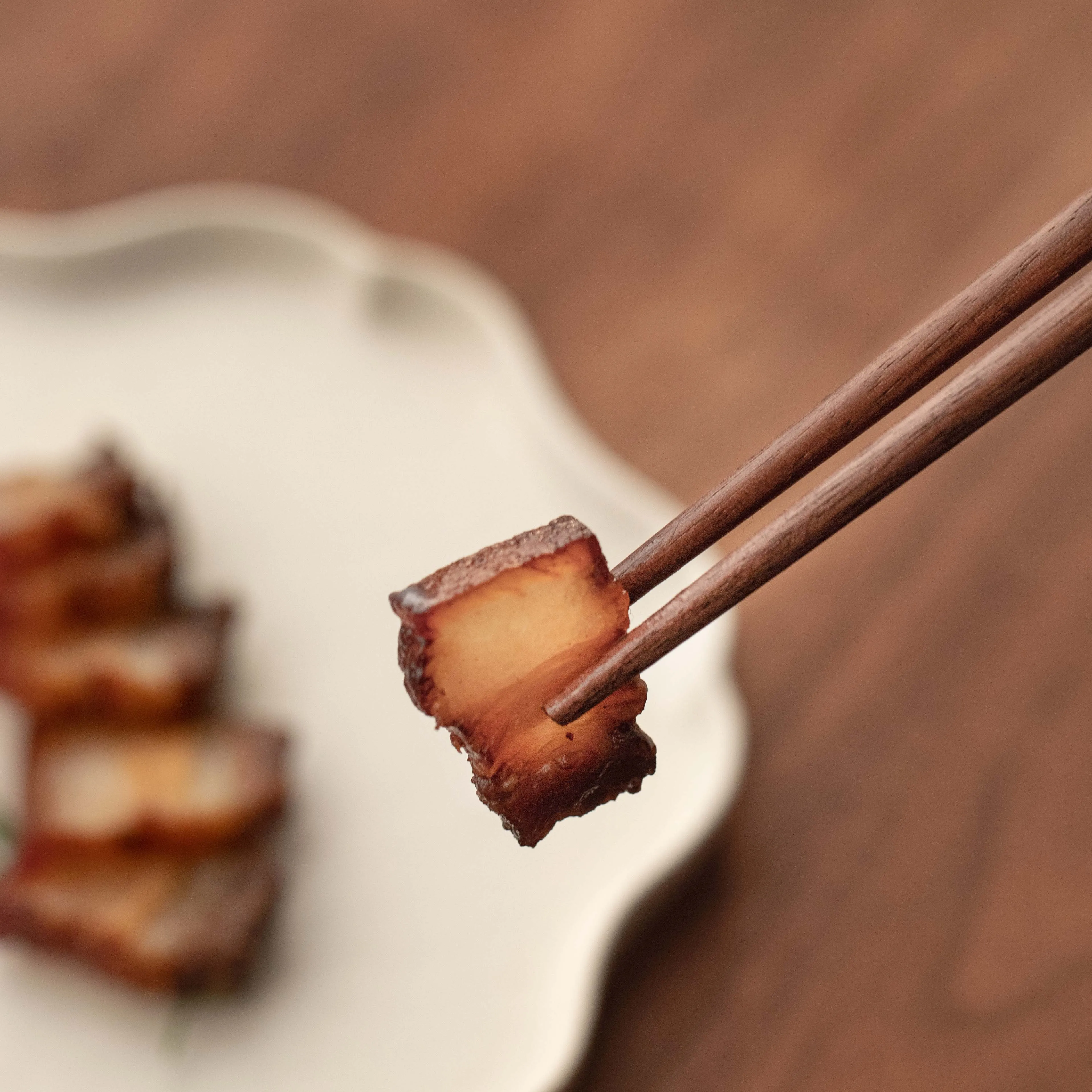 Wholesale Chinese Style 22.5 cm Eco-Friendly Design Walnut Wood Chopsticks for Home and Restaurants