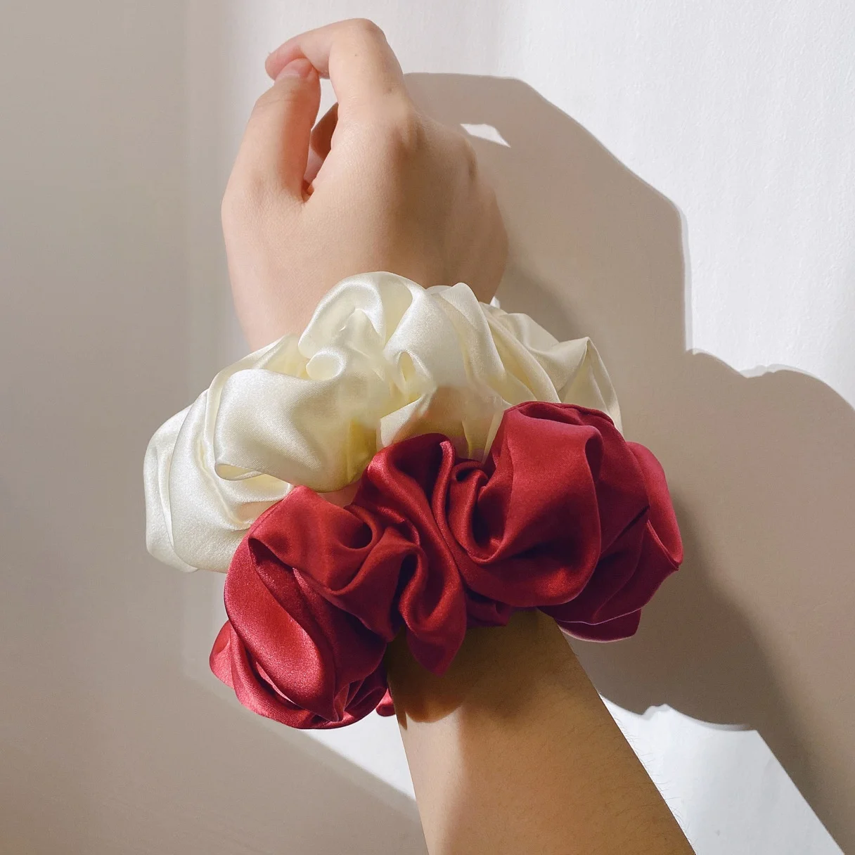 Whole sale bulk big seide silk elastic pastel korean band nude floral xl scrunchies satin fluffy large scrunchie for hair