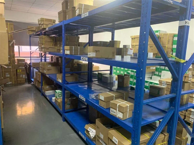 Brand New OriginalDiscrete input moduleTM3AQ4 TM3AQ2   tm3di32k Modicon PLC Controller 16 inputs  for Schneider