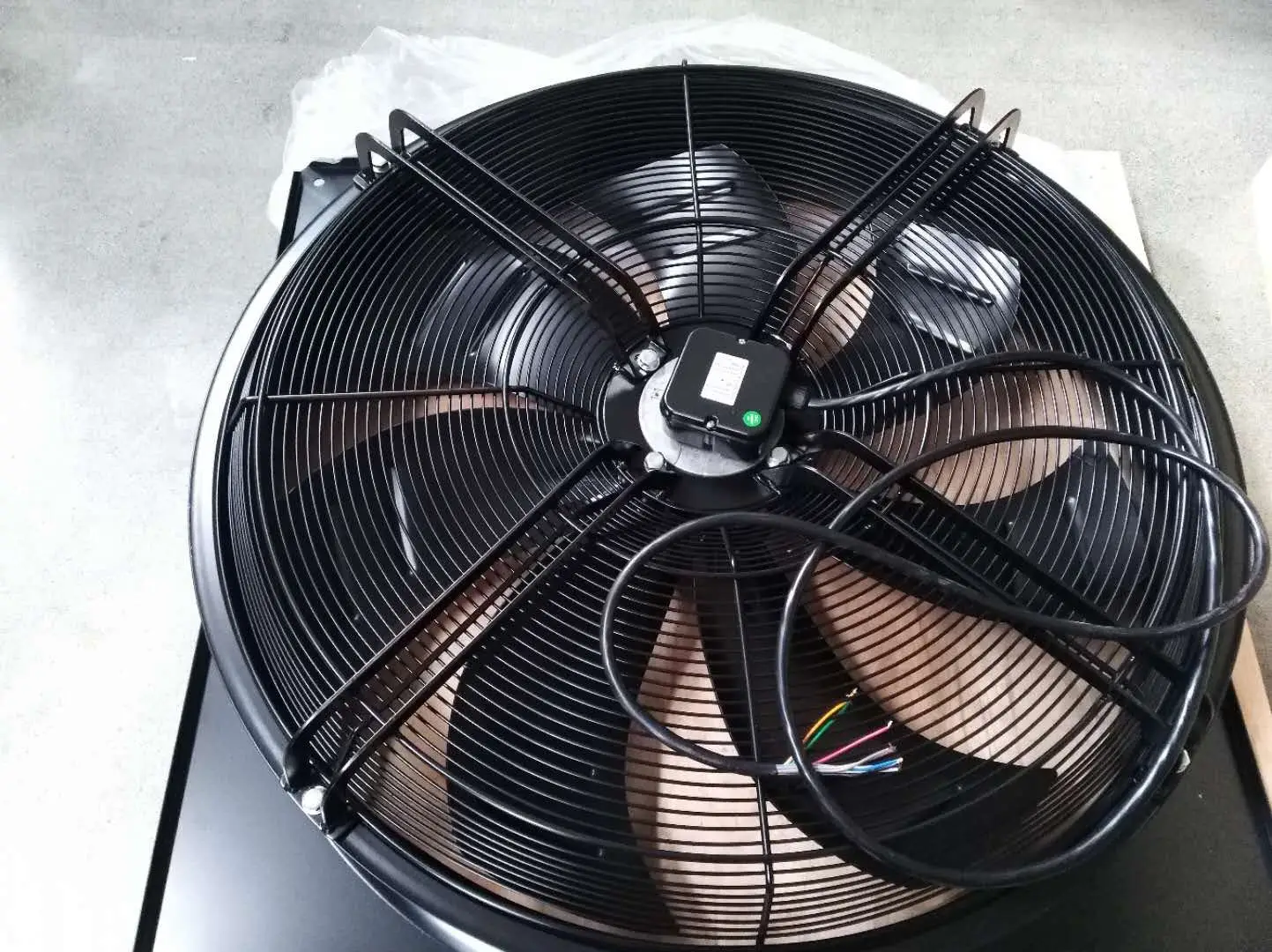 RUIXUE AC Axial Airflow Fan 710mm 28inches External Rotor Motor Powered Axial Fan Manufacturers