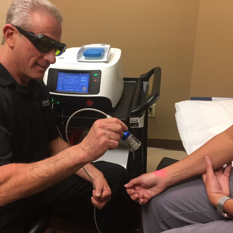 Class IV High Intensity Professional Laser Arthritis Machine