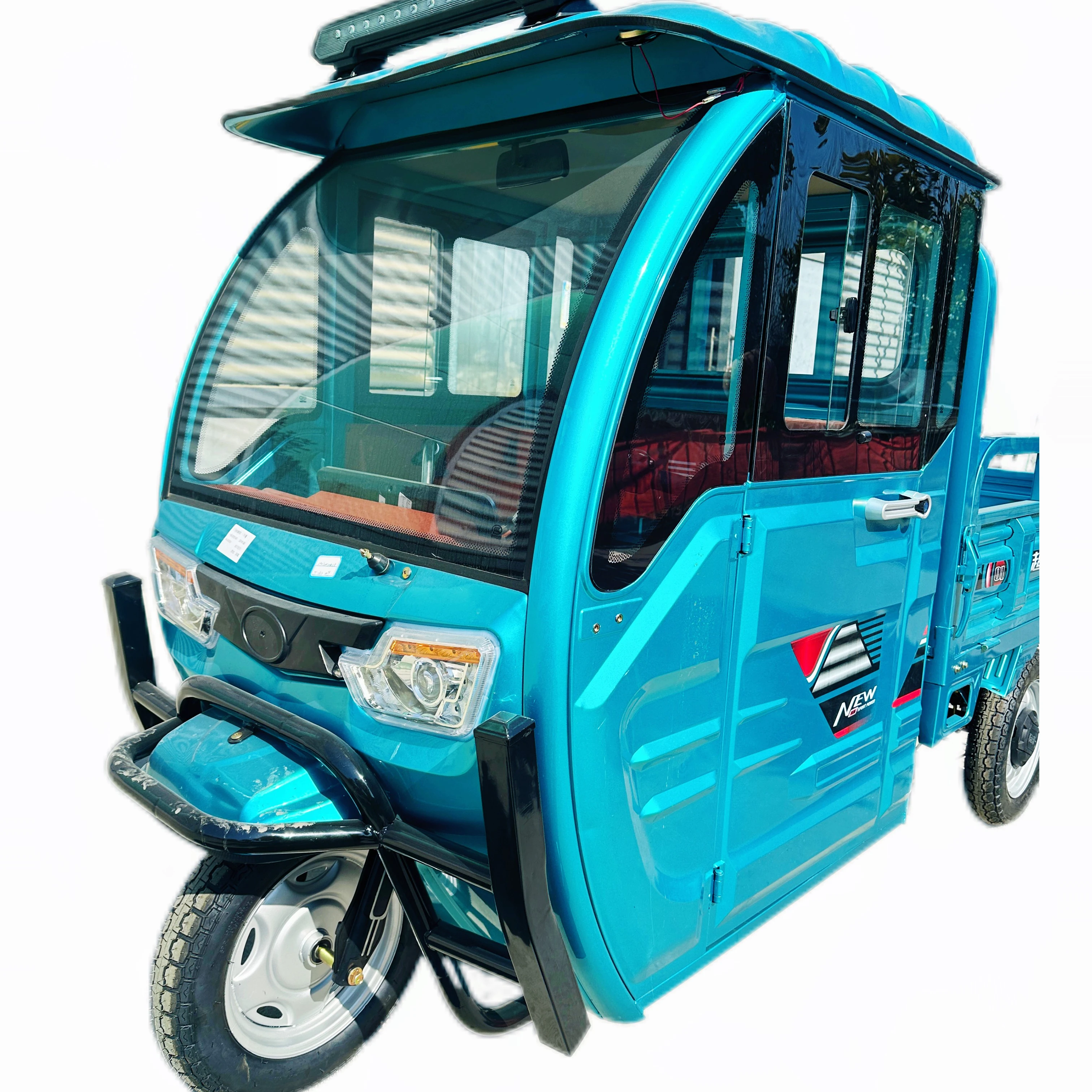 Electric tricycle Factory customized 2doors electric cargo tricycle with Enclosed spacious operator cab