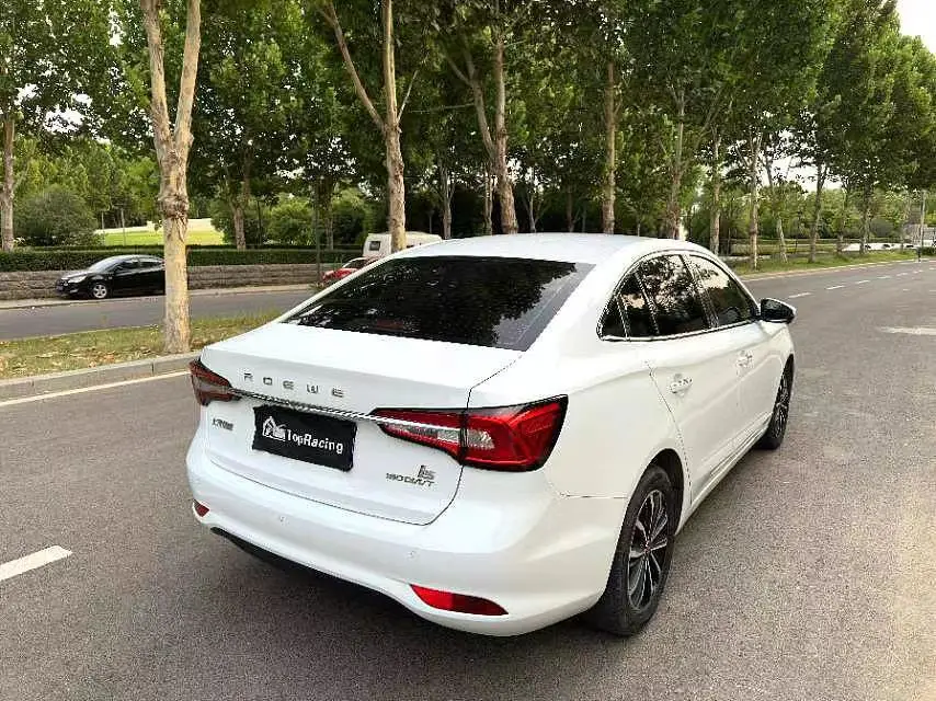 2020 Roewe I5 2020 1.5L Automatic 4G Connected Linghao Flagship Edition Car EV Sedan High Speed Gas Mini Used Car