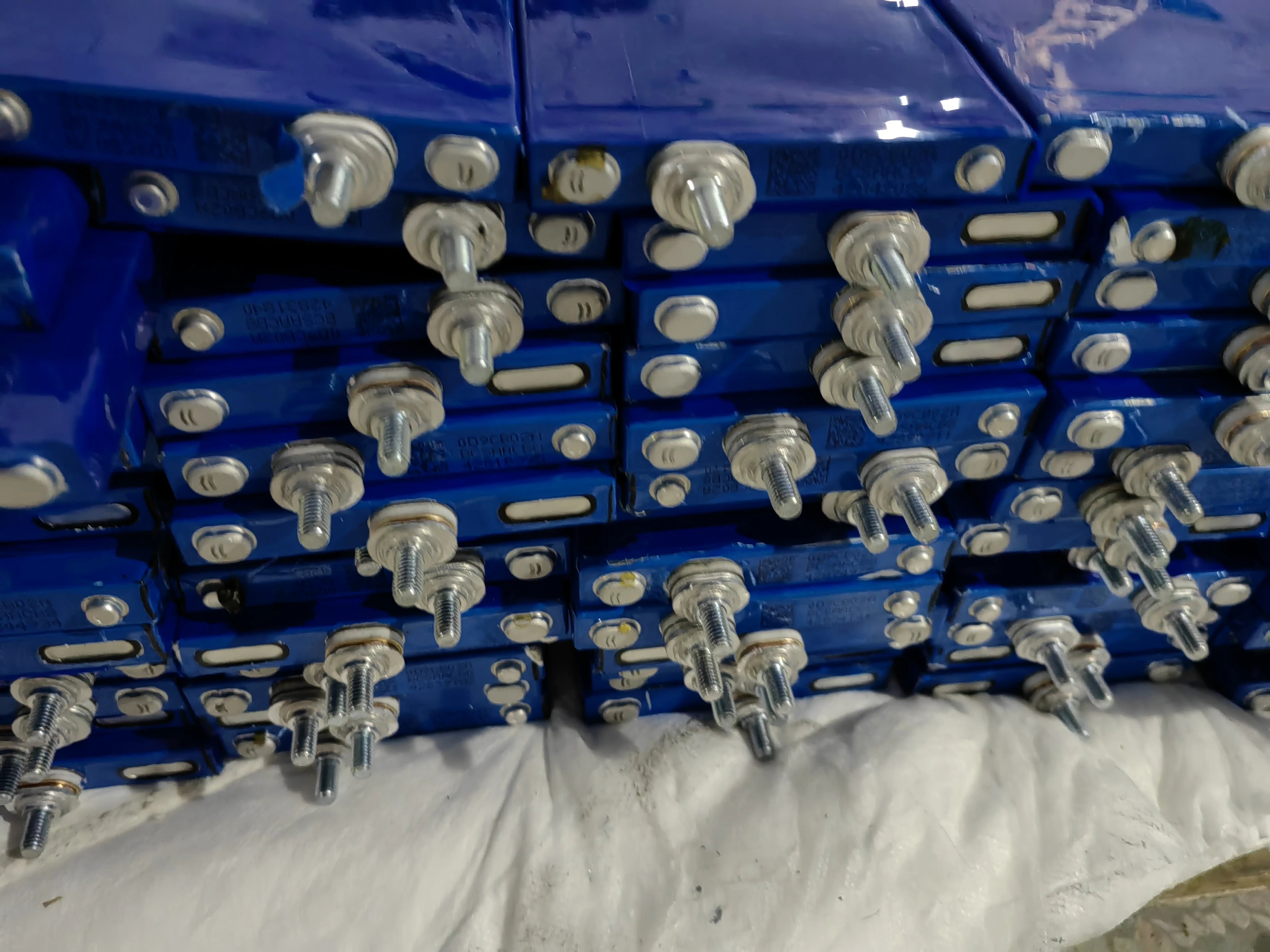 most safety lifepo4 battery BYD blade cells 3.2v 135Ah Original BYD products for power storage and EV car