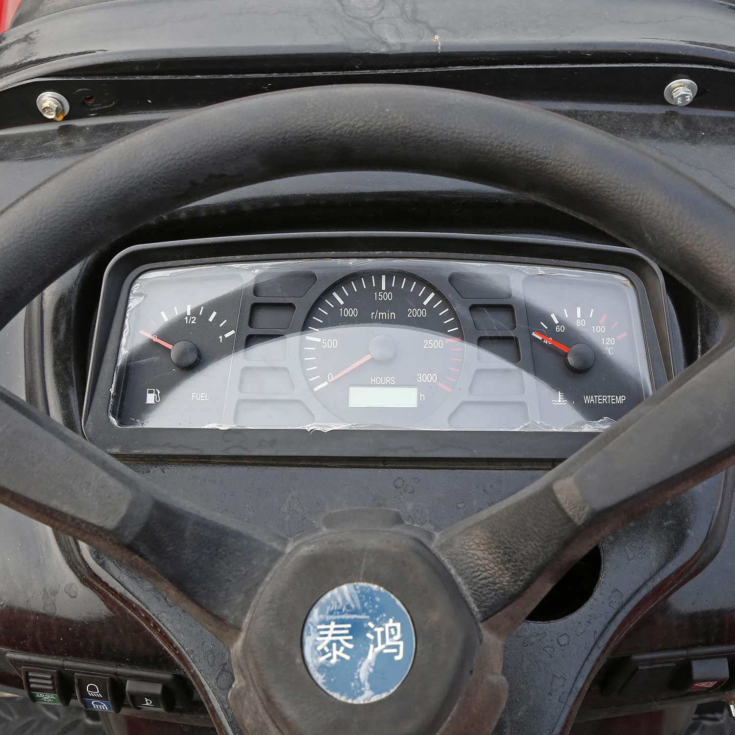 China Small Agricultural Machinery Mini Tractor 25HP 30HP 35HP 40HP QS Series Wheeled Tractor With Rotary Tiller With Low Price