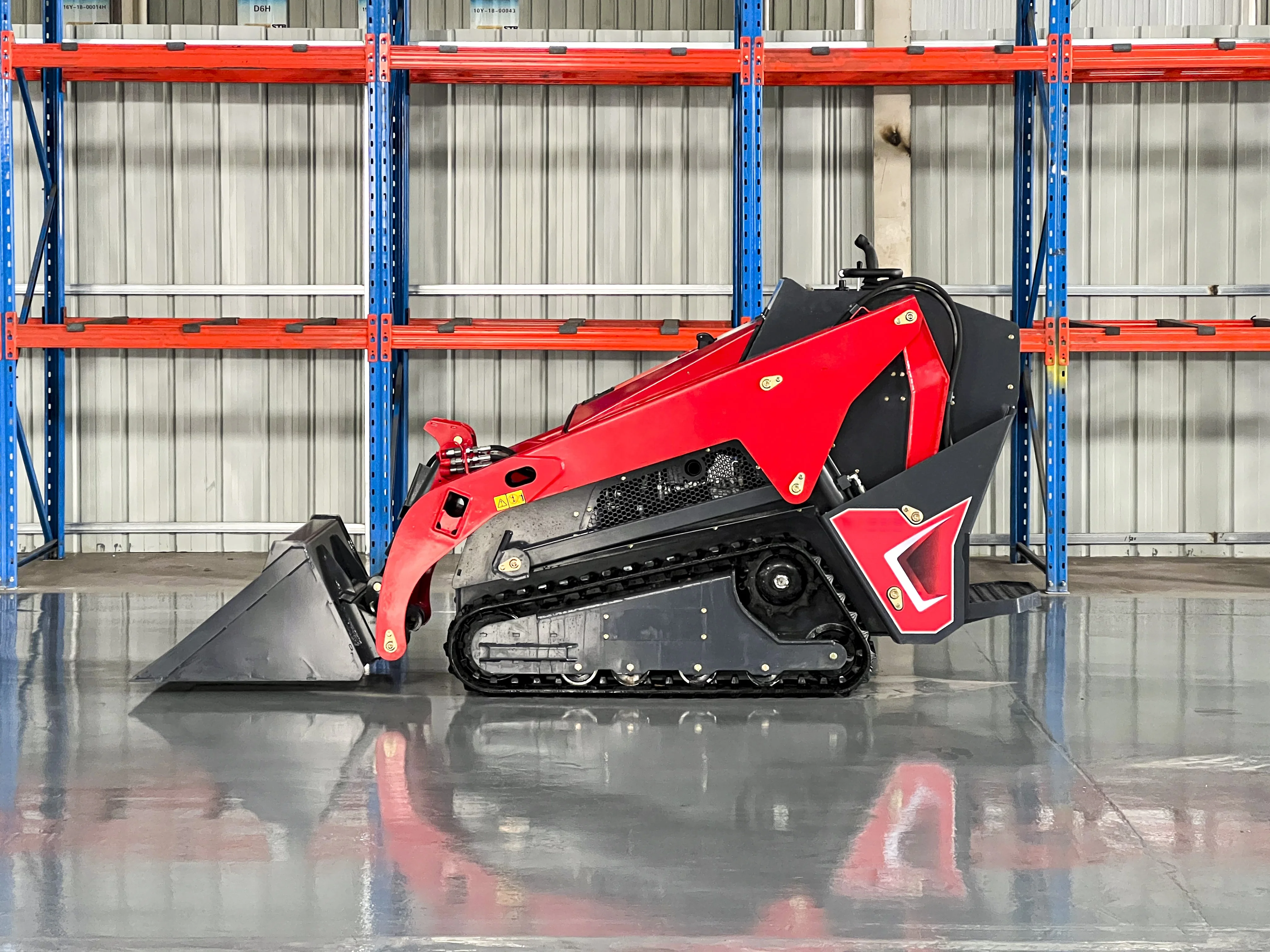 LOONGSHEEN brand new kobota engine mini skid steer 1000 trencher attachment mini skid