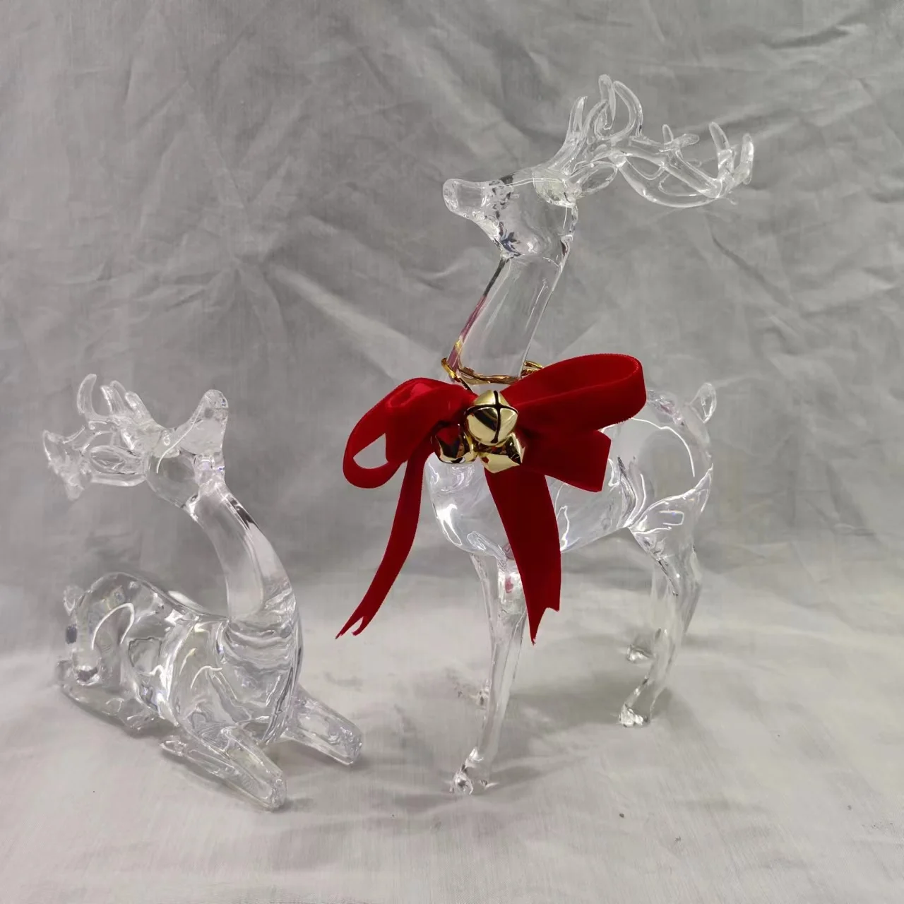Customized White acrylic Xmas Deer Statue Christmas Deer set