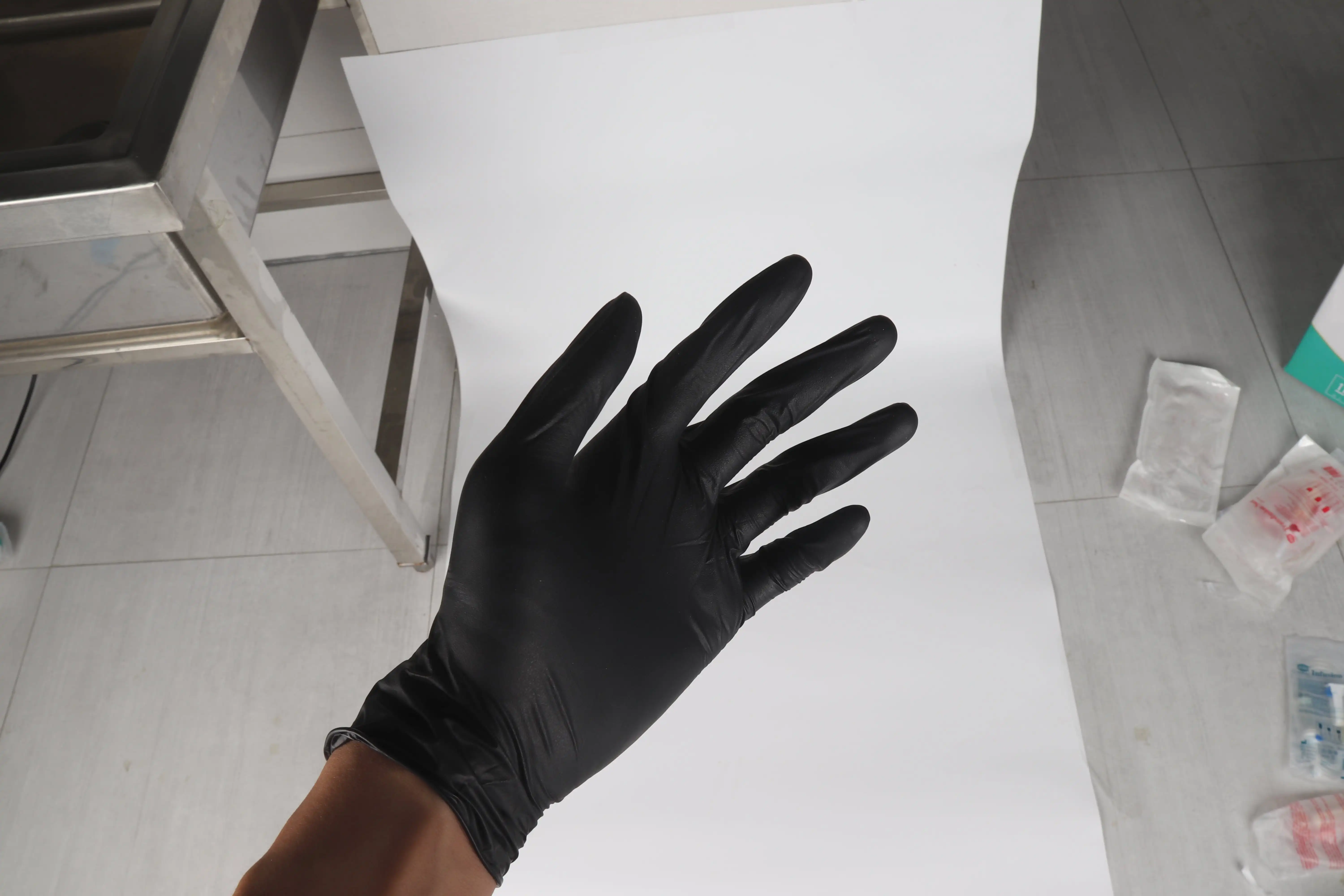 White Black Powder Free Disposable Latex Gloves