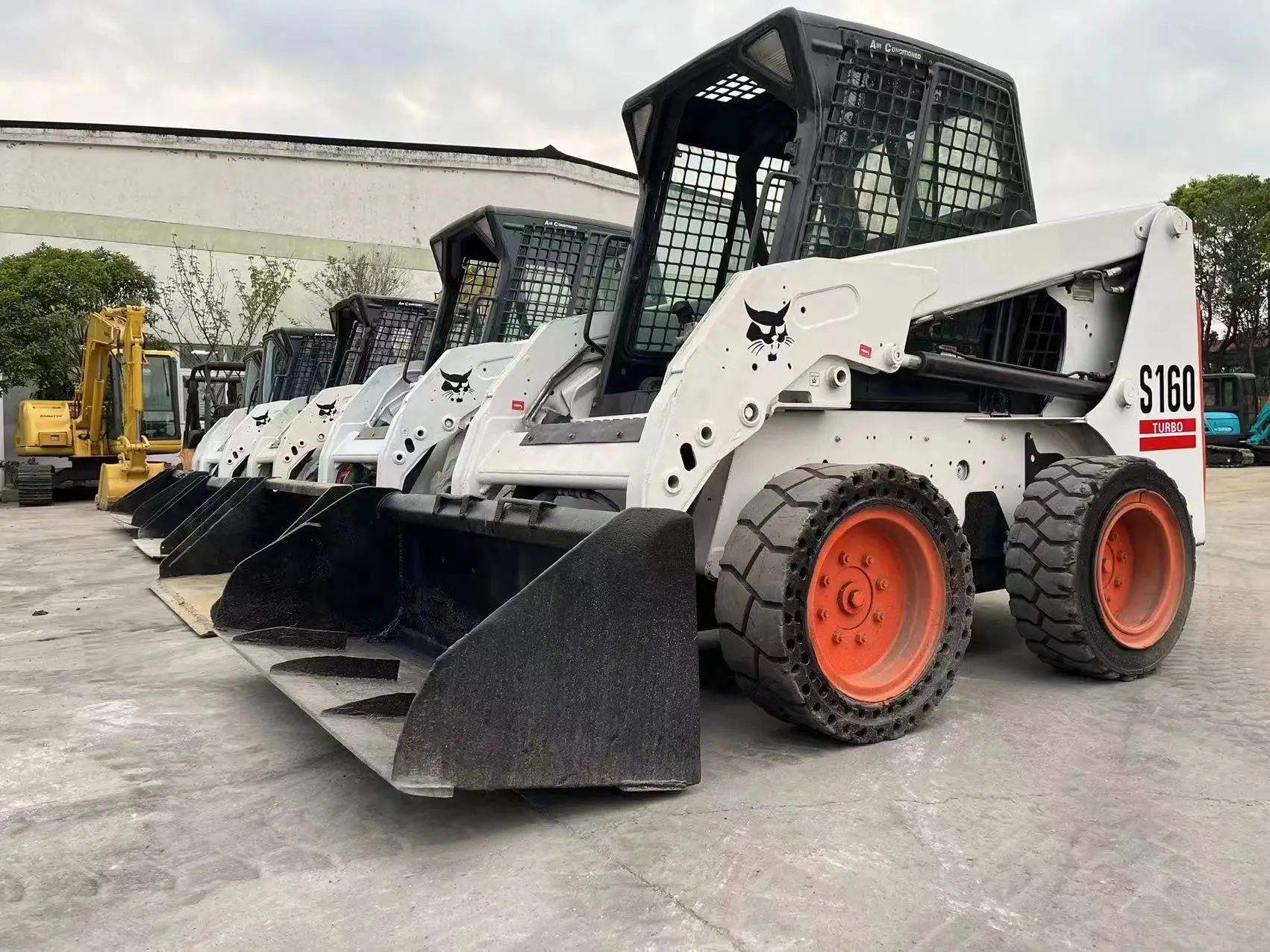 used construction machinery  2017 Bobcat S160 Engineering  Wheel Loader Skid Steer Loader