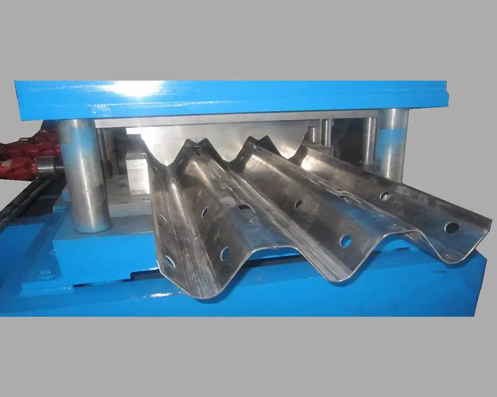 Standard highway saftey guardrail protect panel making roll forming machine