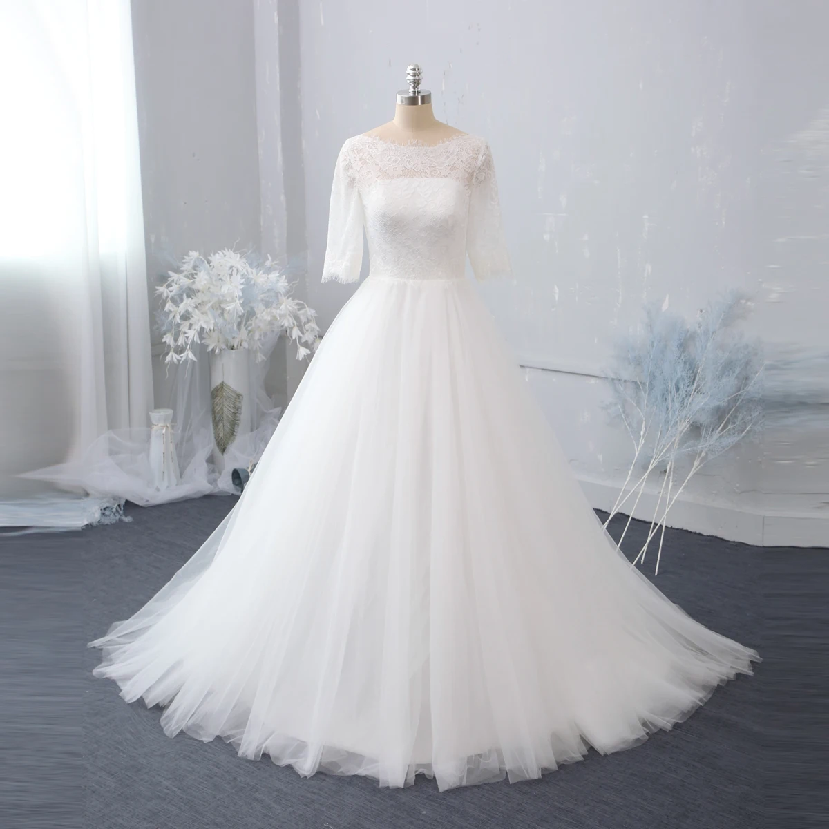 Straight neckline A line half sleeves lace and tulle bridal gowns wholesale China wedding dresses 2020