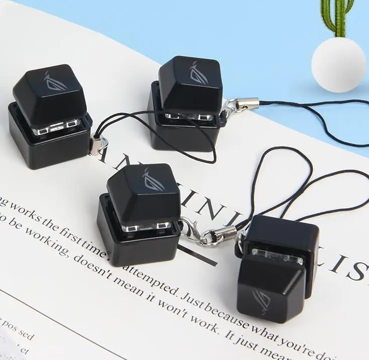 2023 New arrival computer mechanical keyboard keychain switch tester keyboard switch keychain toy