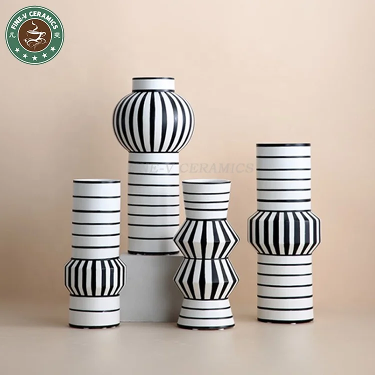 Modern simple creative black and white stripe flower arranger decoration sample house home soft decoration large  ceramic vase