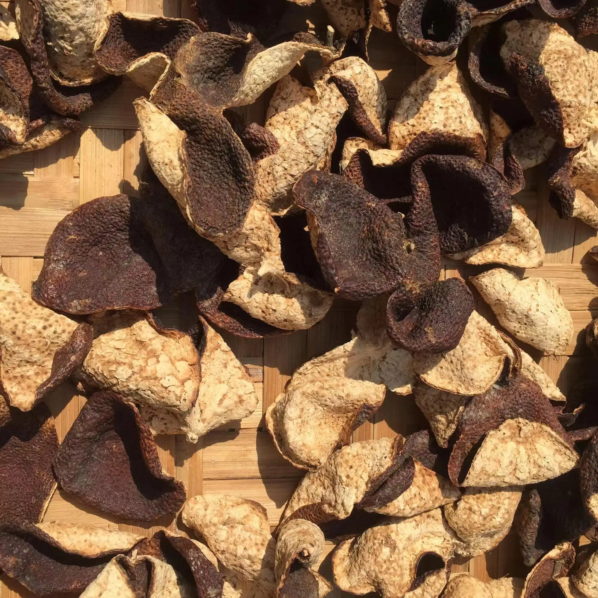 Популярные товары Pericarpium Citri Reticulatae по низкой цене оптовая продажа сушеных мандариновых кожуров с заводской розеткой