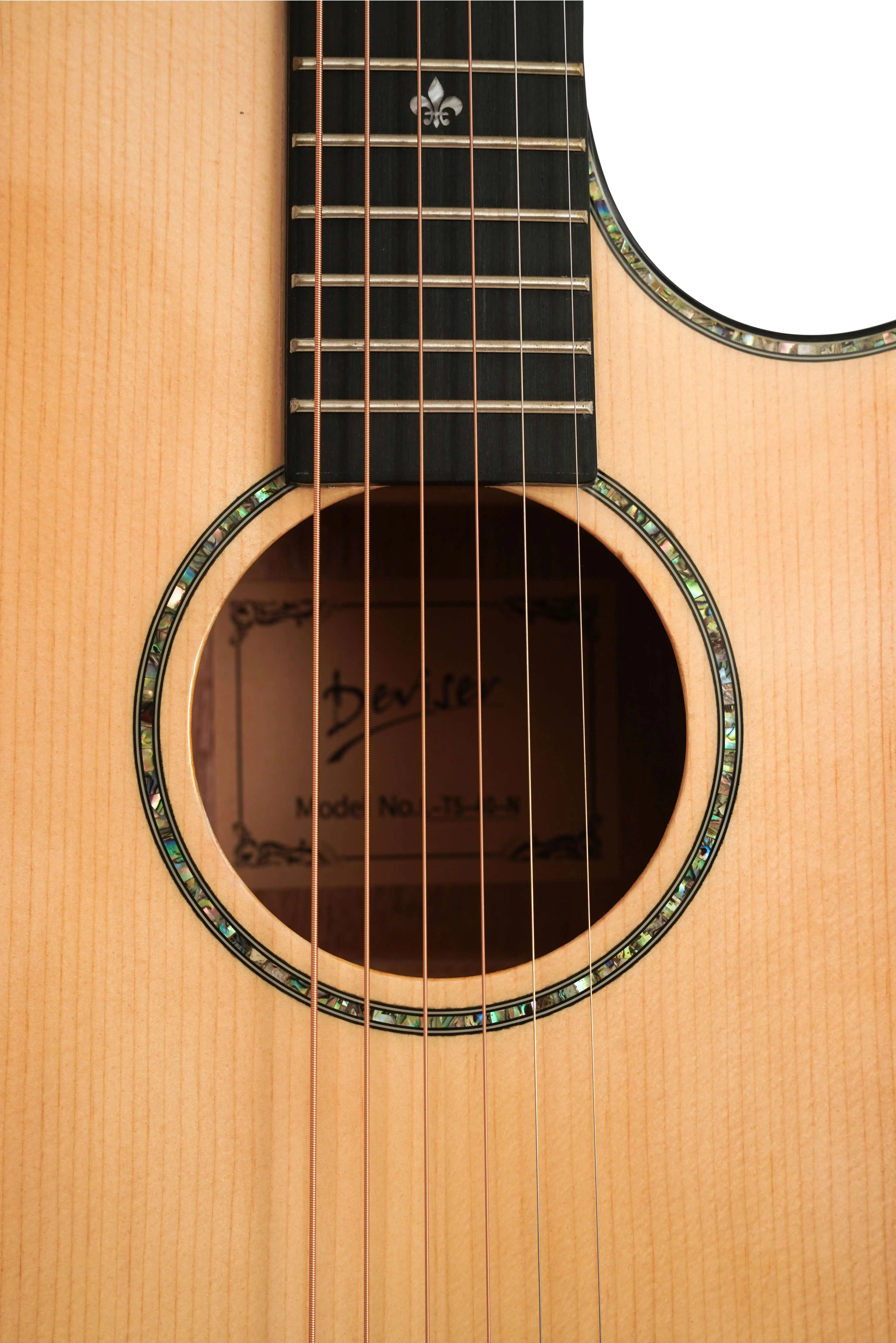 Semi acoustic guitar solid spruce wood acoustic guitar with EQ for playing