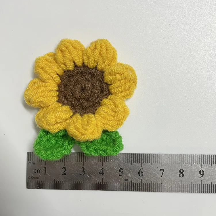 Hand-knitted Hair Flower Crochet Flower For DIY Kids Girl Hair Clip Headwear Crafts Patches Sunflower With Knitted Leaves