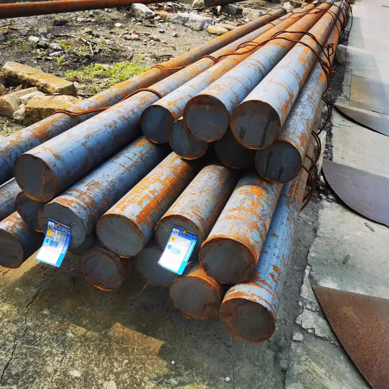 Steel Factory Direct Sales Customized  Products Factory Price Hot-rolled Round Steel Carbon Steel Round Bar