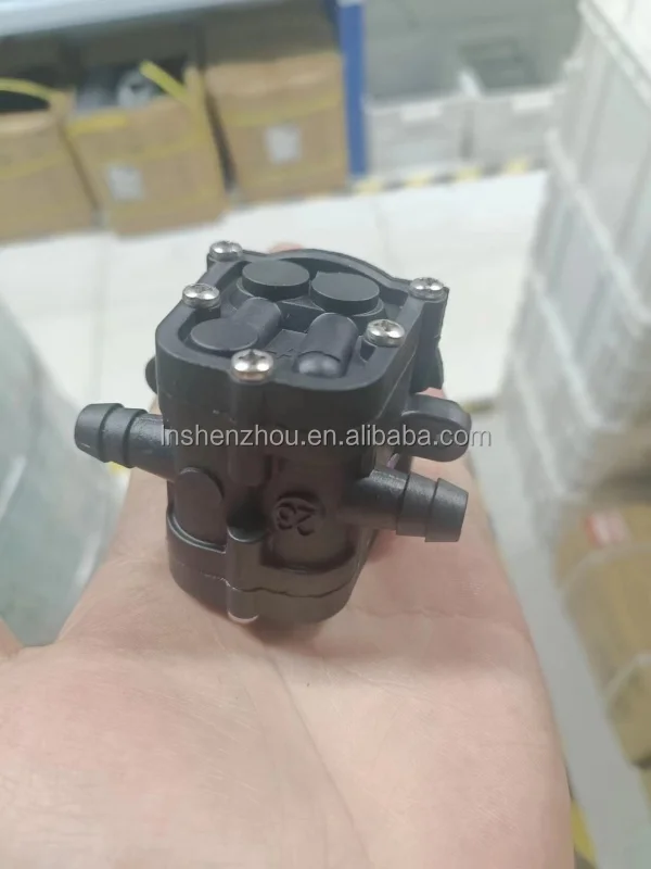 SZ-L17 Semi Automatic 17L Gear Pump Bottling High Viscosity Liquid Oil Honey Weighing Filling Machine from shenzhou