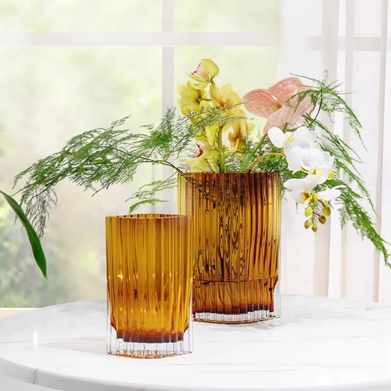 European light luxury modern simple transparent glass vase for home decorations