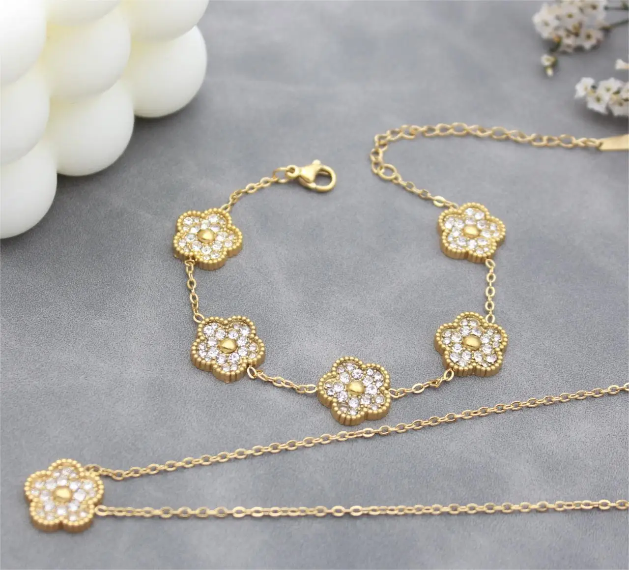 Hot Selling  Clover Five  Leaf Grass Jewelry Four Sets Popular Stainless Steel Necklace Ring Girls Jewelry Set For Women